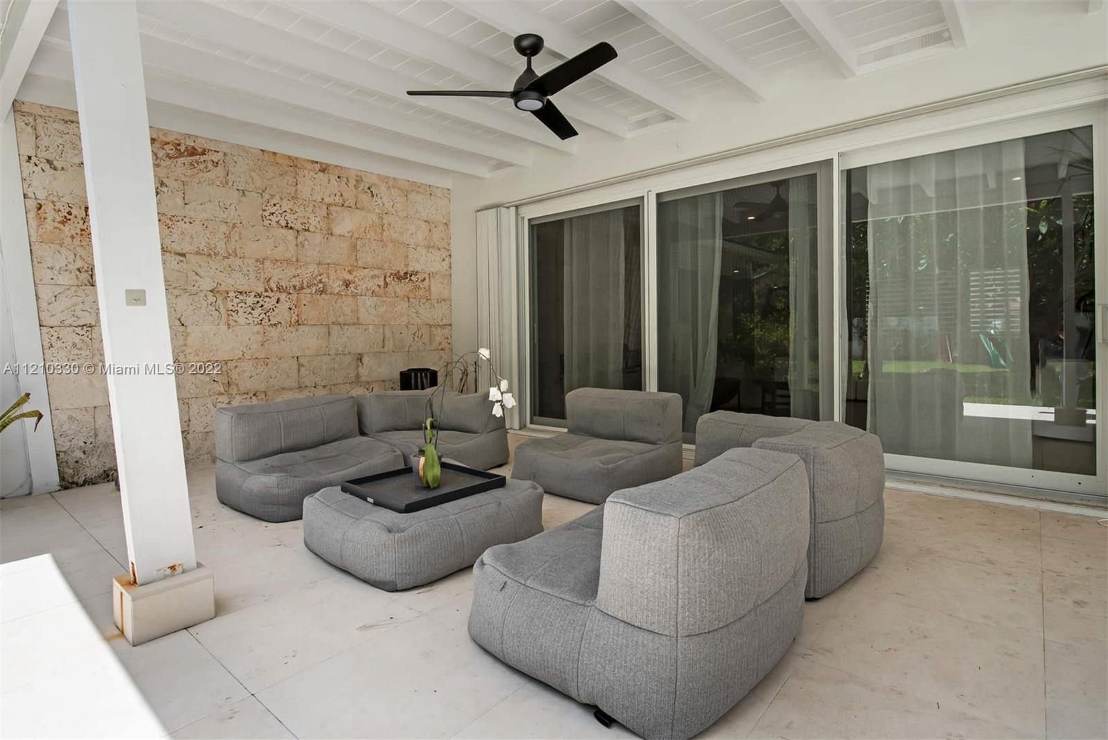 49 N Shore Dr