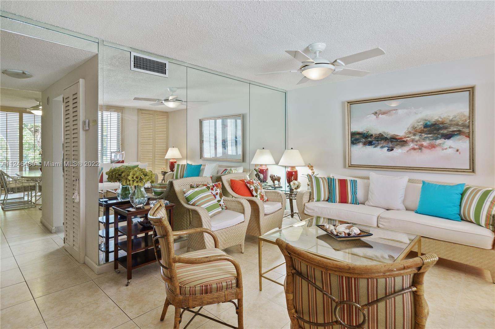 265 Grapetree Dr Unit: 111