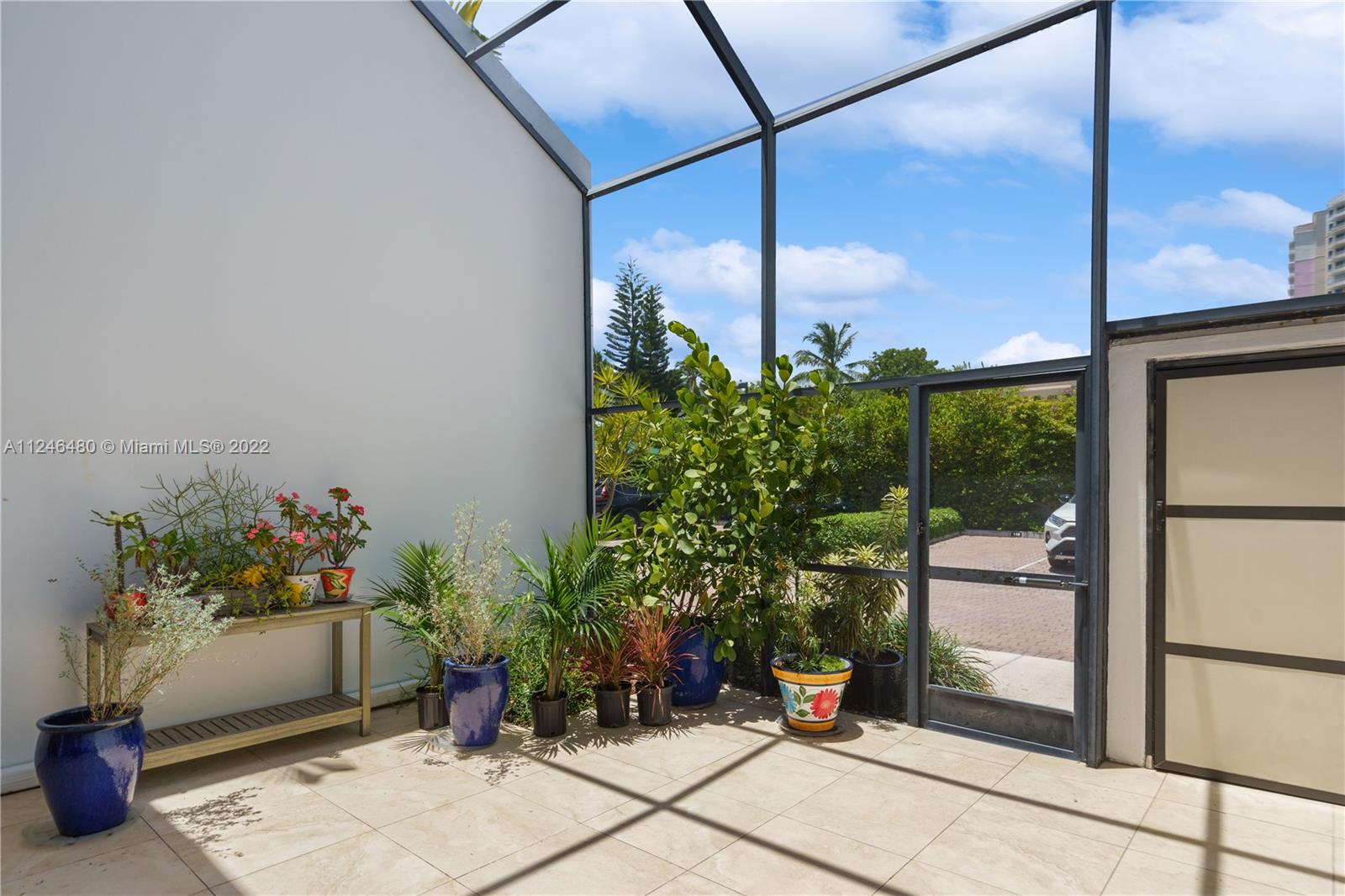 265 Grapetree Dr Unit: 111