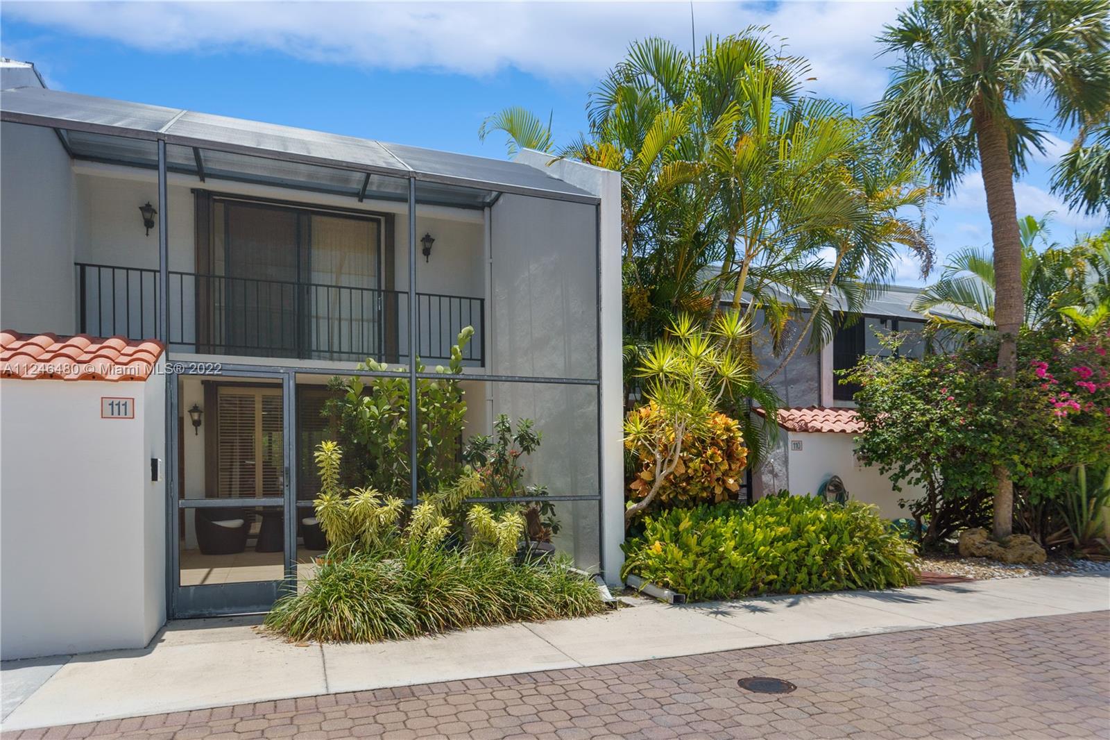 265 Grapetree Dr Unit: 111