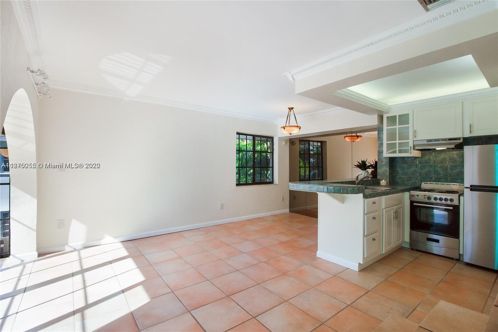 230 Sunrise Dr Unit: 6