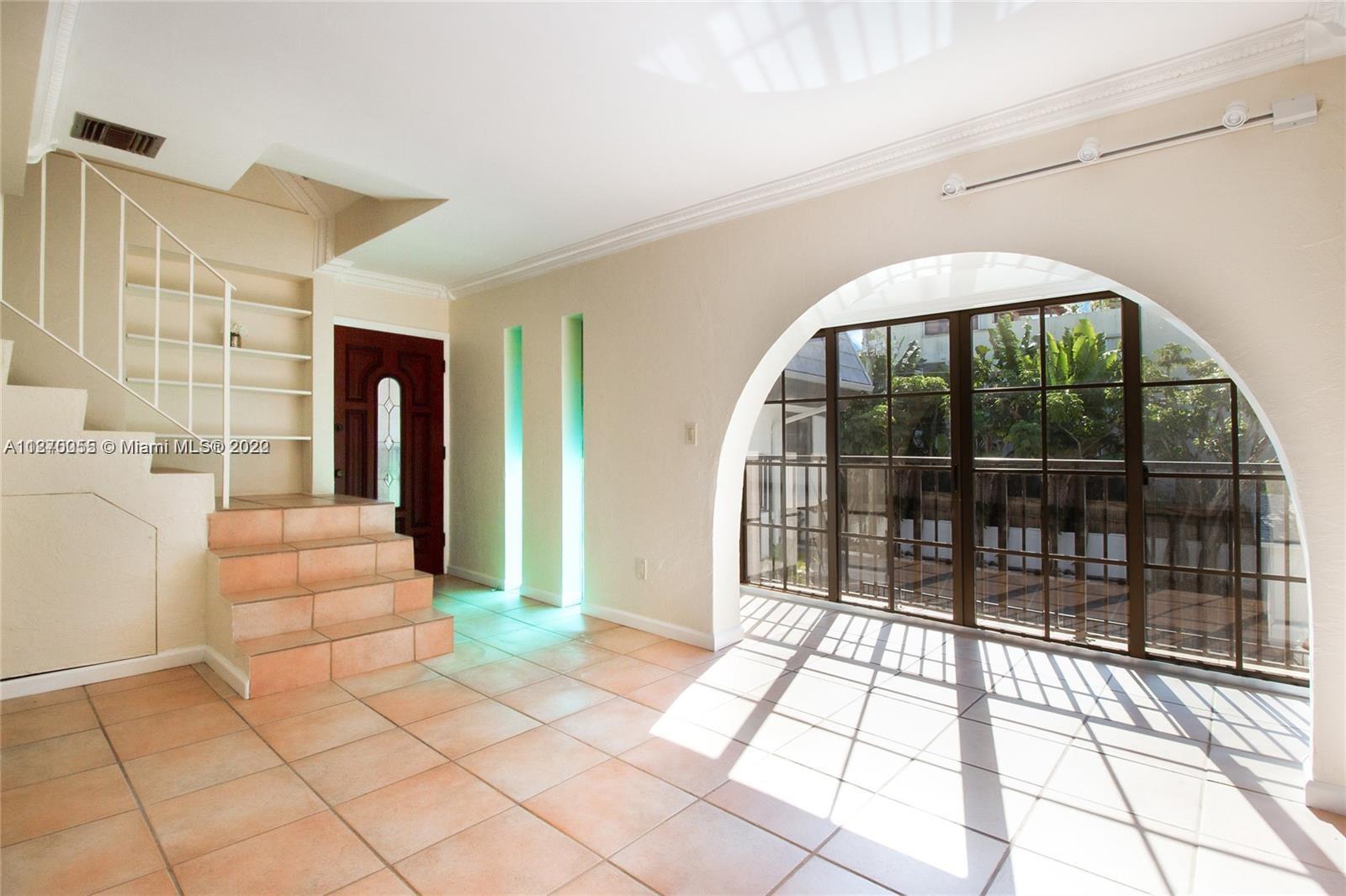 230 Sunrise Dr Unit: 6