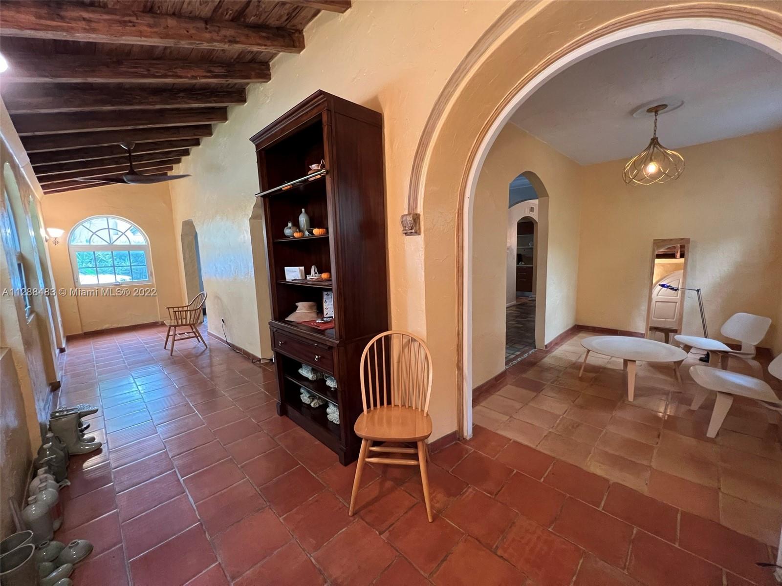 419 S Alhambra Cir