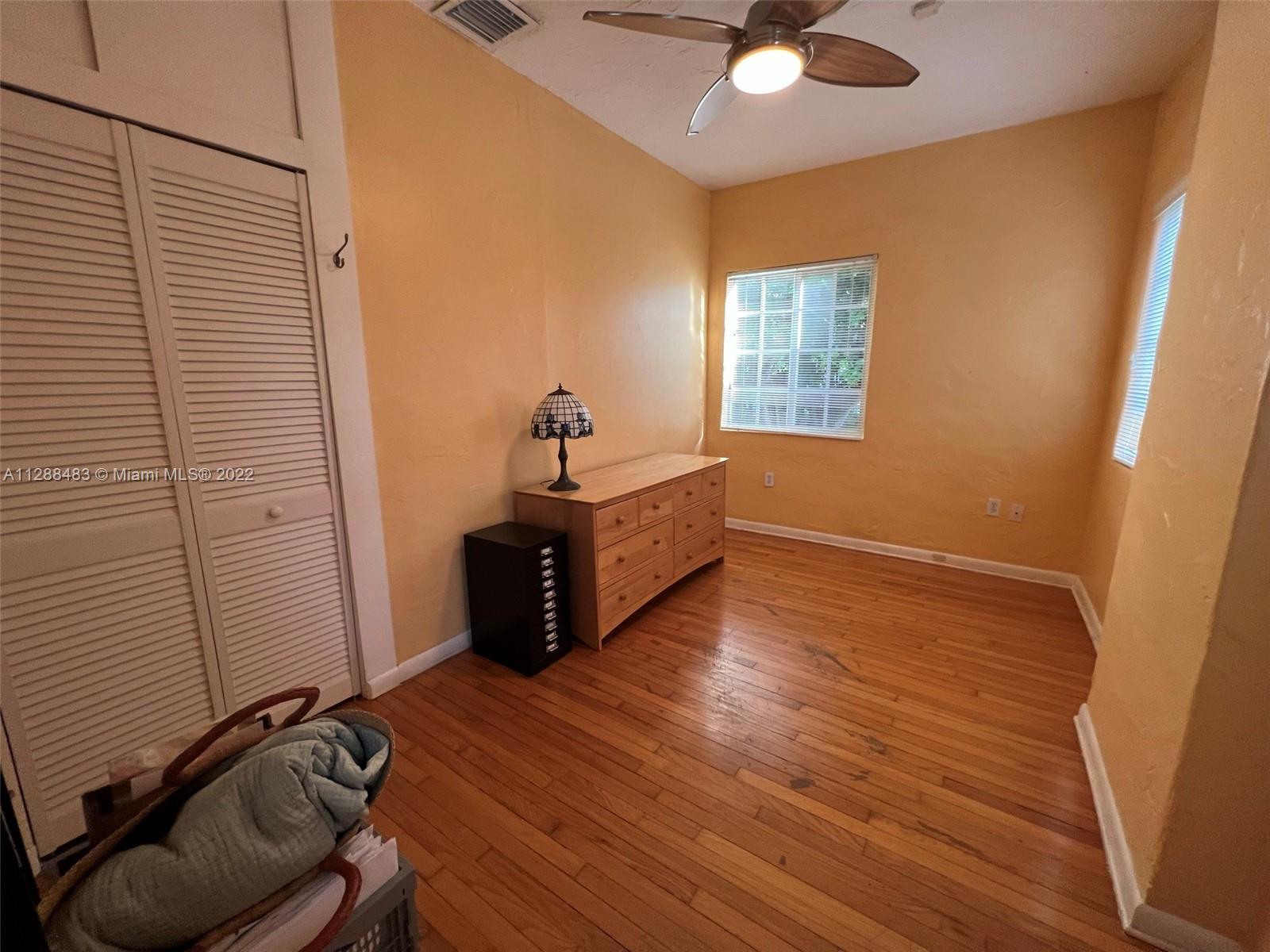 419 S Alhambra Cir