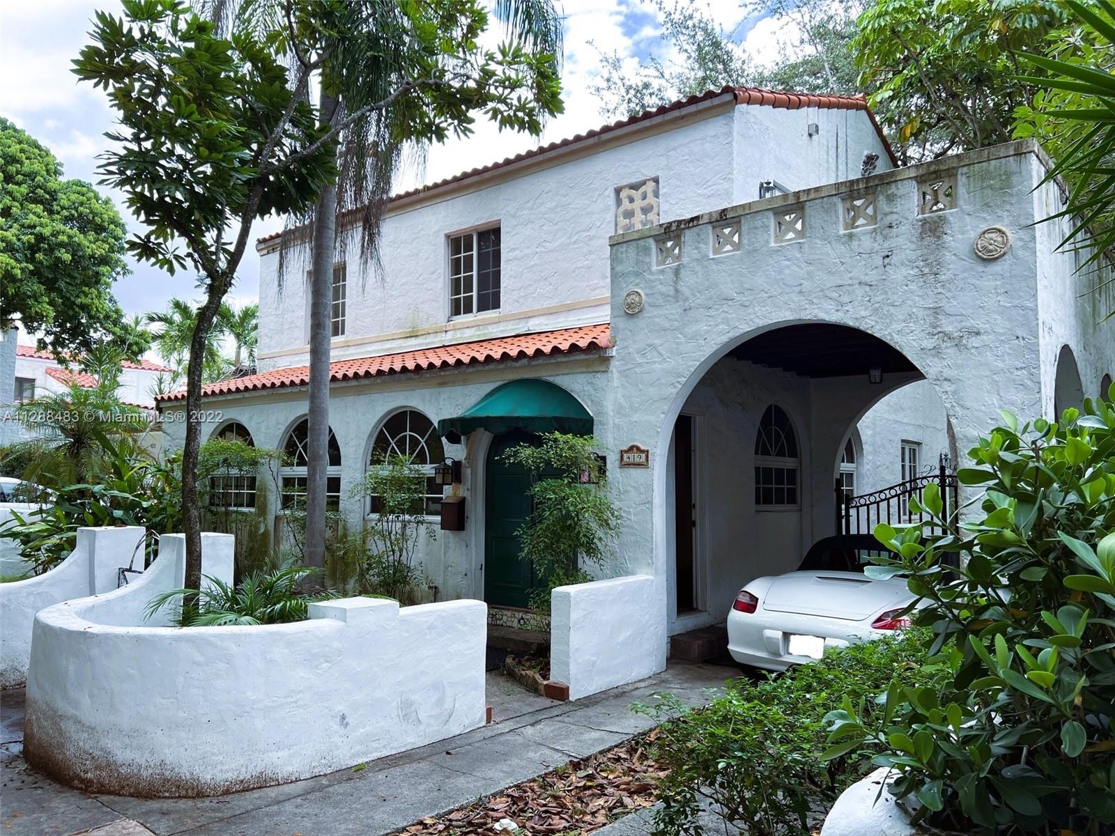 419 S Alhambra Cir