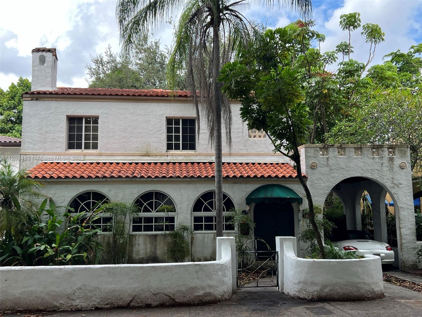 419 S Alhambra Cir