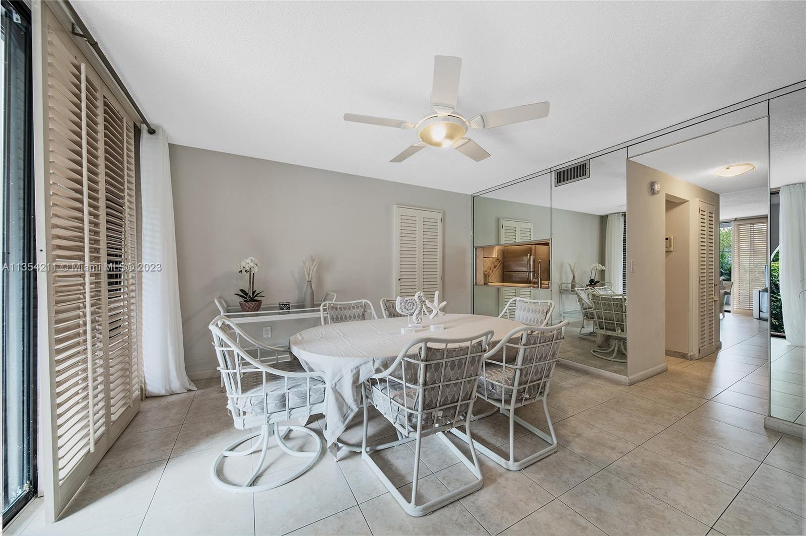 265 Grapetree Dr Unit: 111