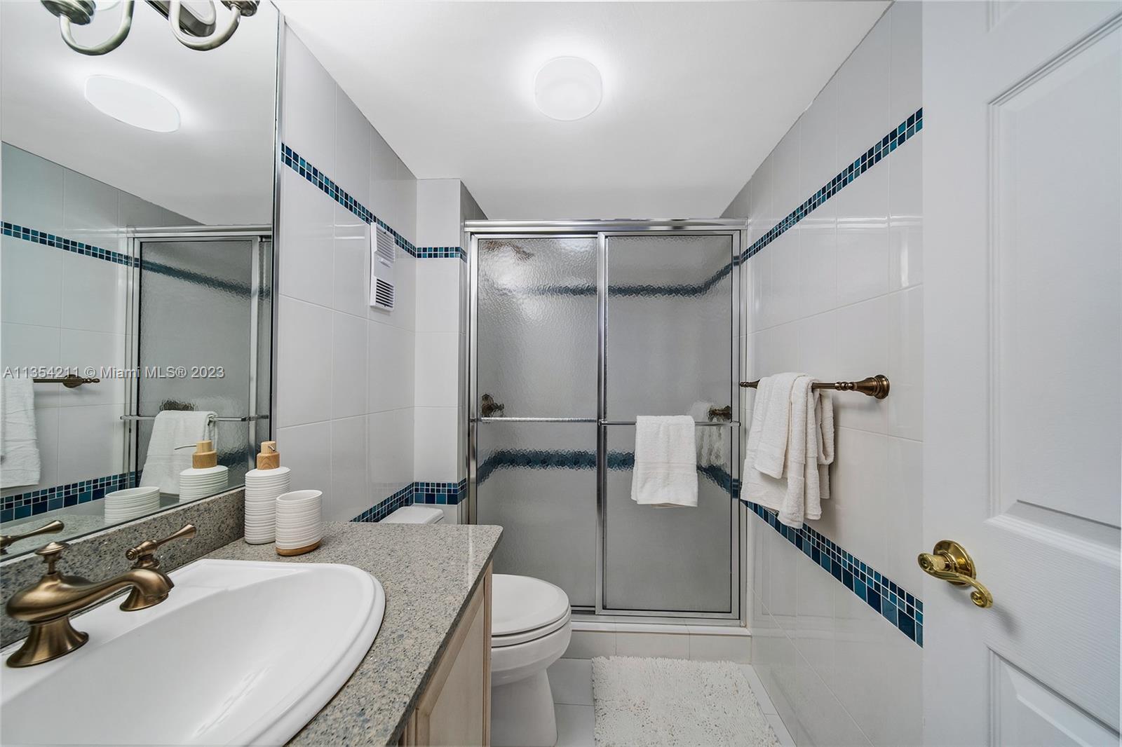 265 Grapetree Dr Unit: 111