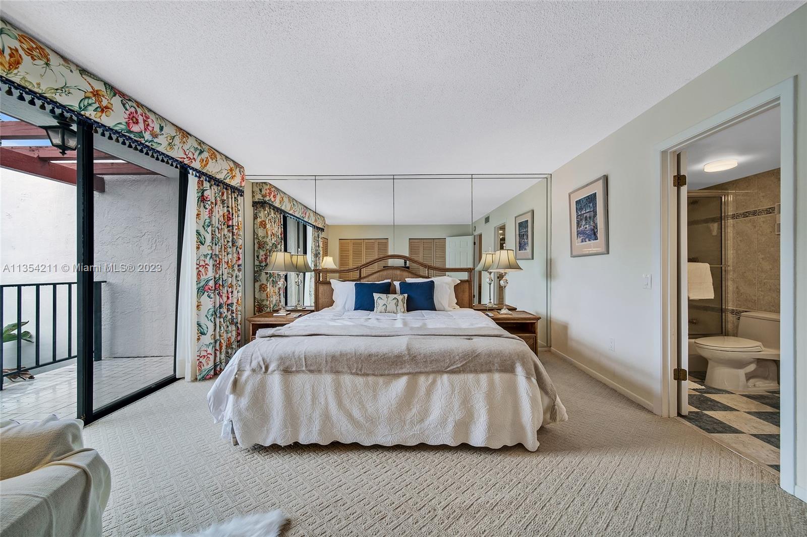 265 Grapetree Dr Unit: 111