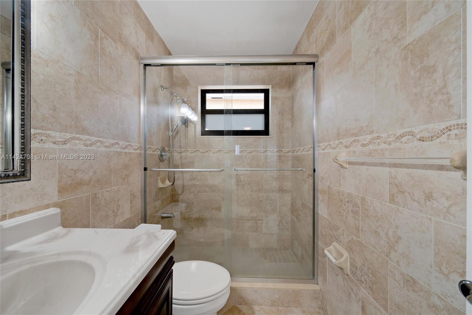 1881 NW 36th Ave Unit: .