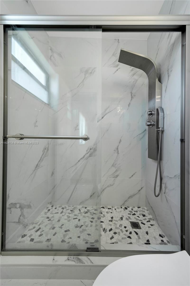1881 NW 36th Ave Unit: .