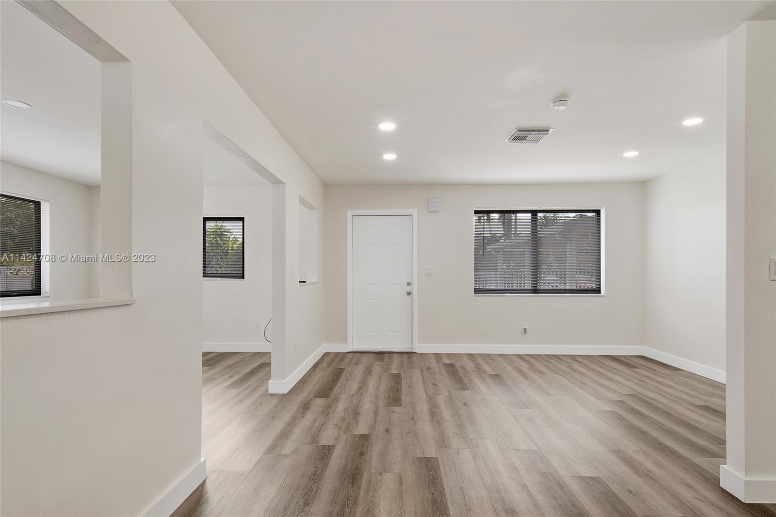 1881 NW 36th Ave Unit: .