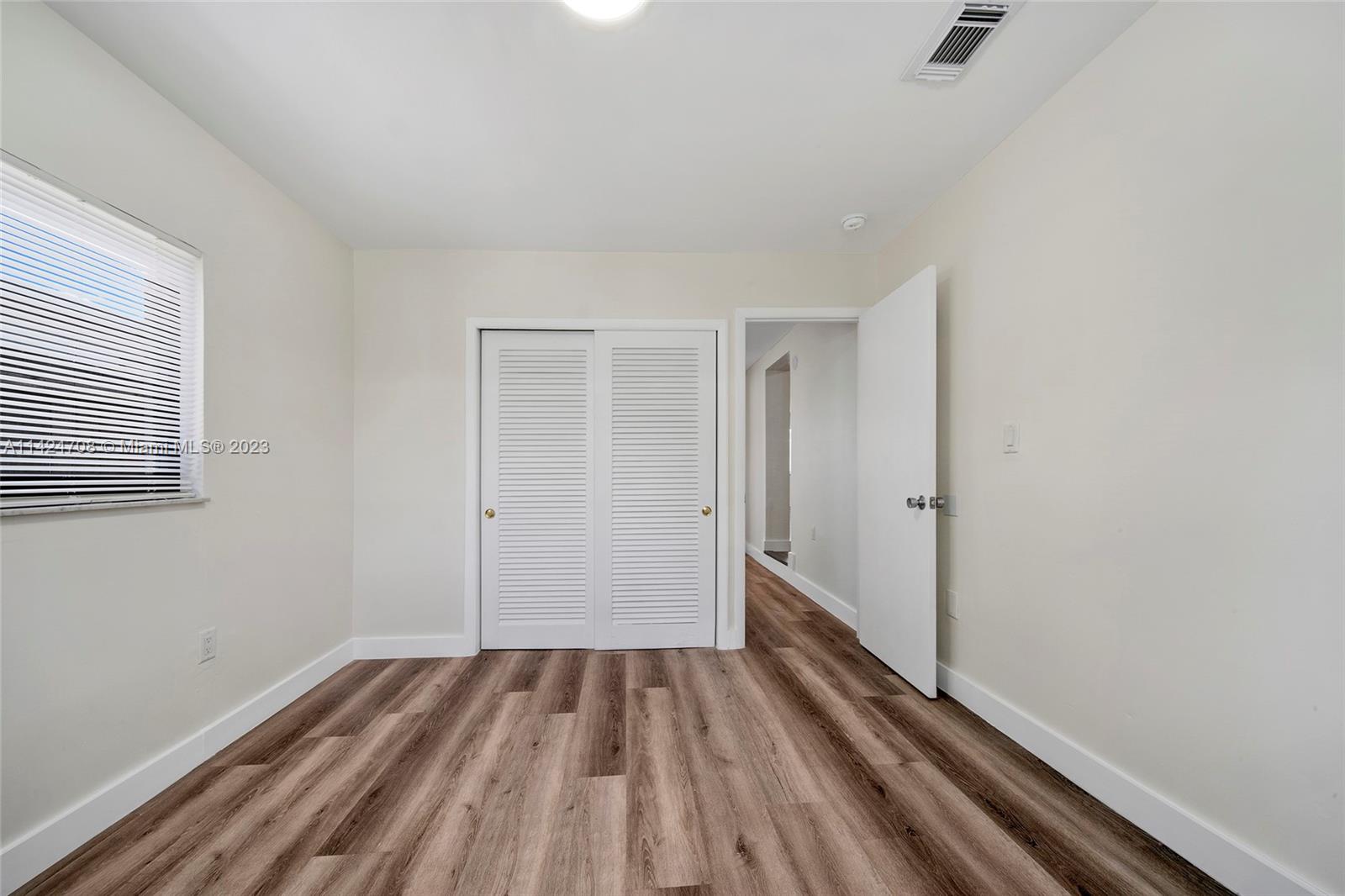 1881 NW 36th Ave Unit: .