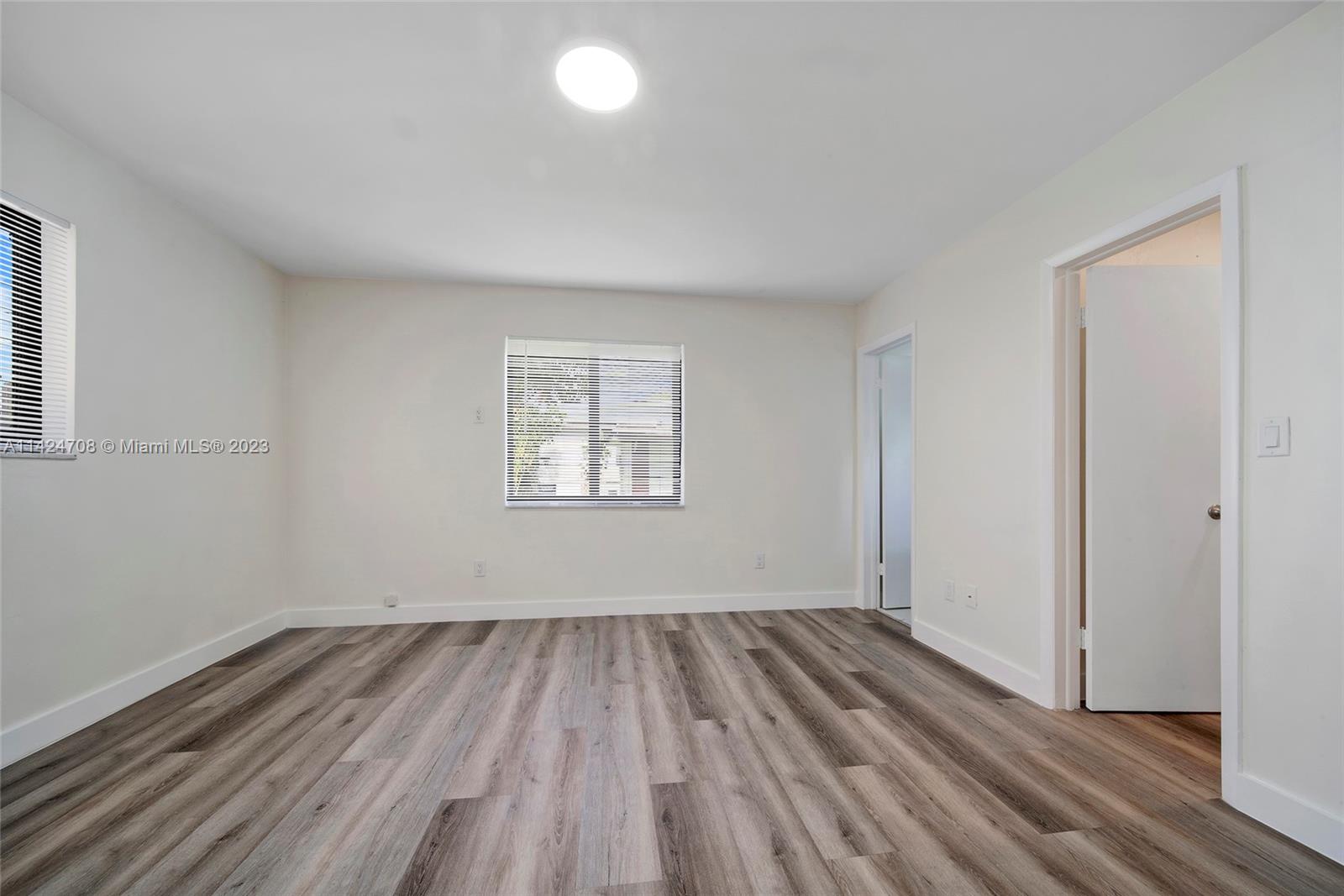 1881 NW 36th Ave Unit: .