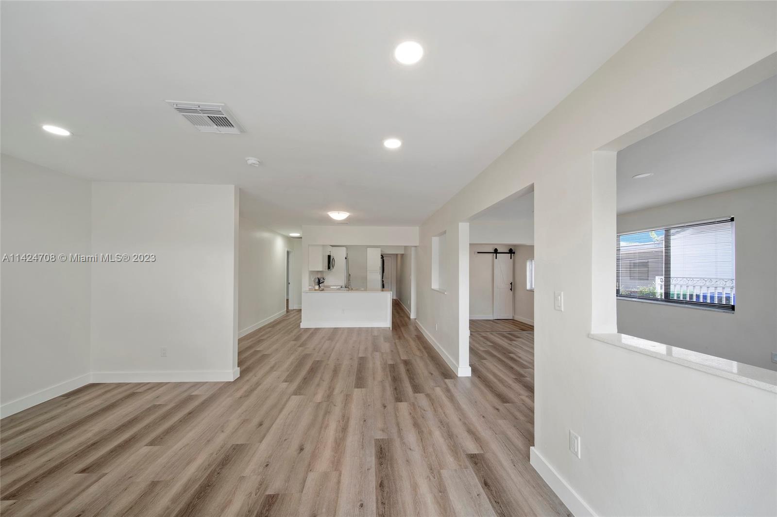 1881 NW 36th Ave Unit: .