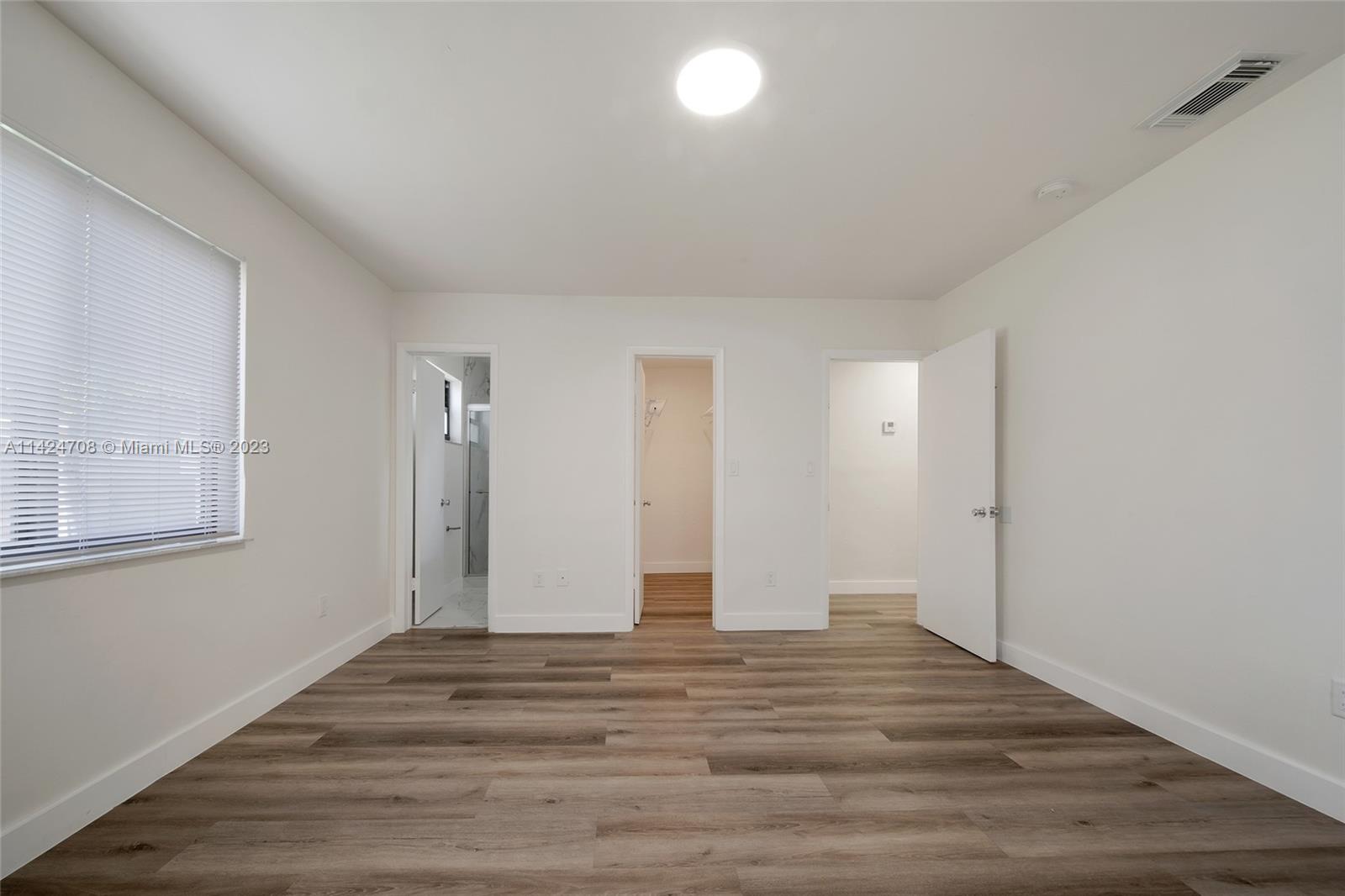 1881 NW 36th Ave Unit: .