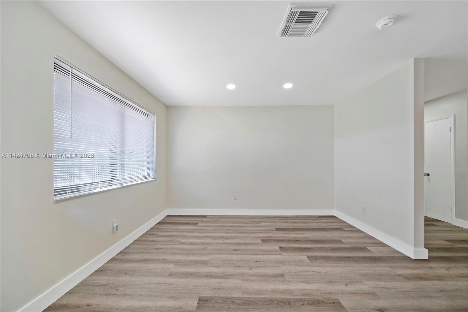 1881 NW 36th Ave Unit: .