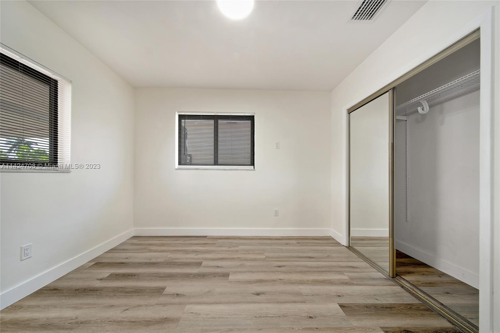 1881 NW 36th Ave Unit: .
