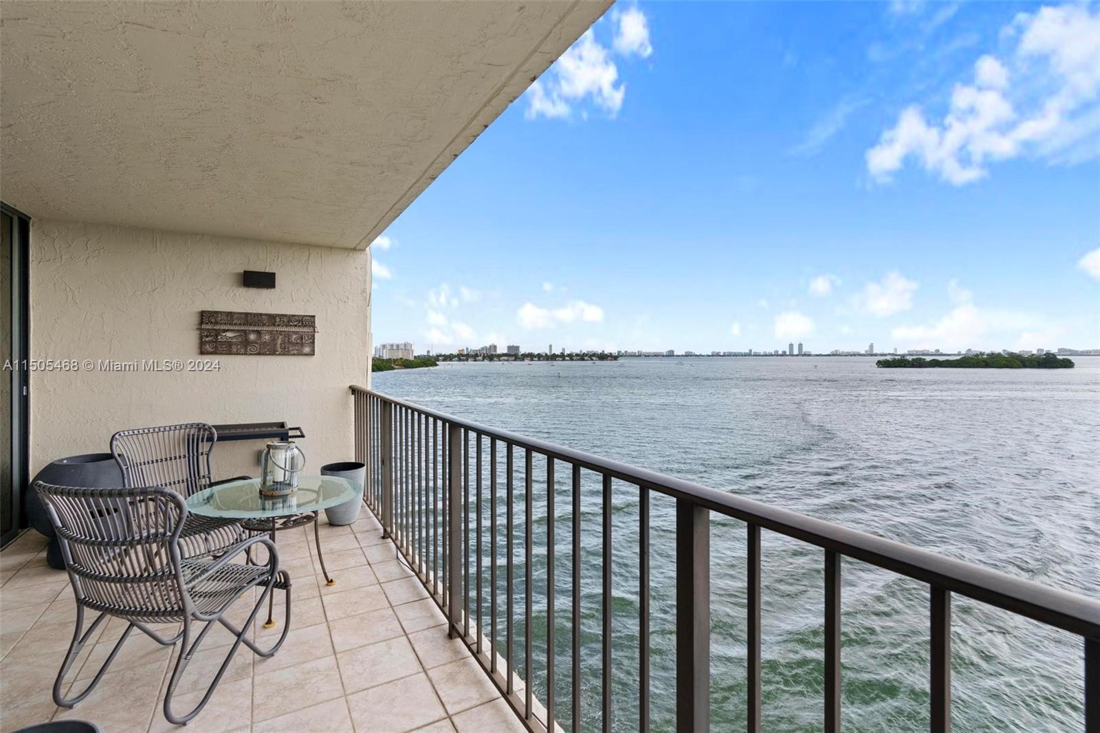 7751 NE Bayshore Ct # 5B