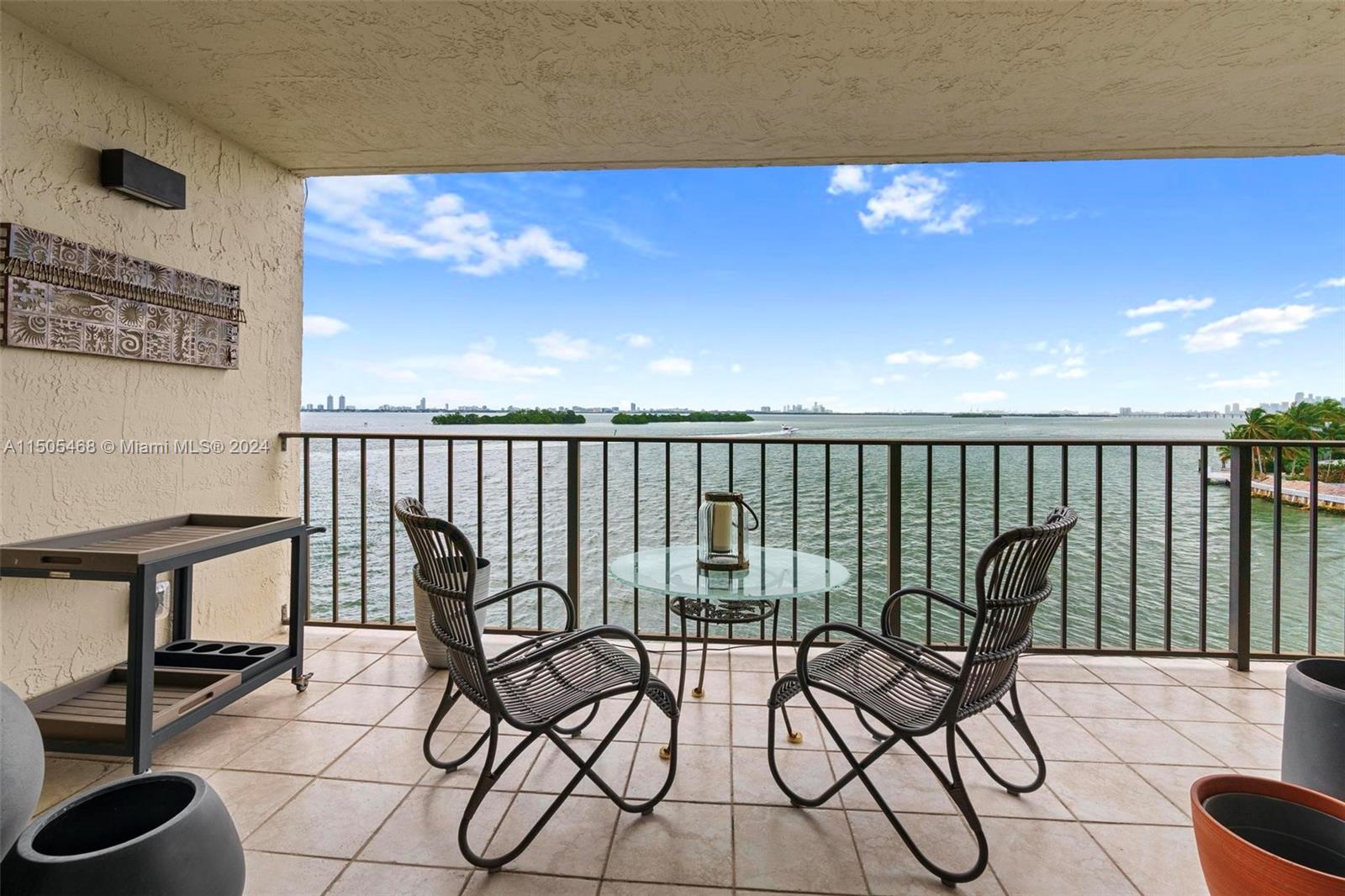 7751 NE Bayshore Ct # 5B