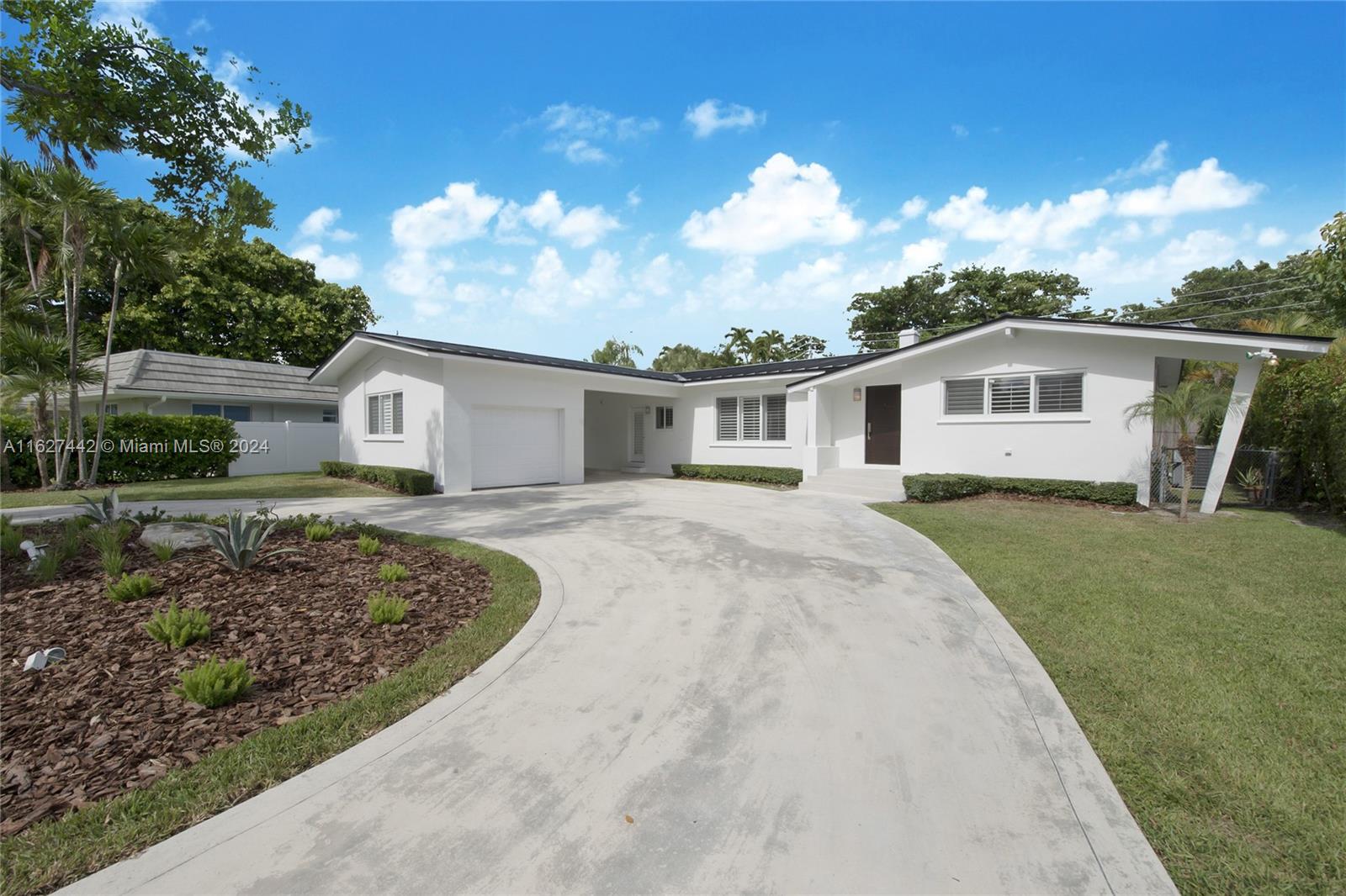 49 N Shore Dr