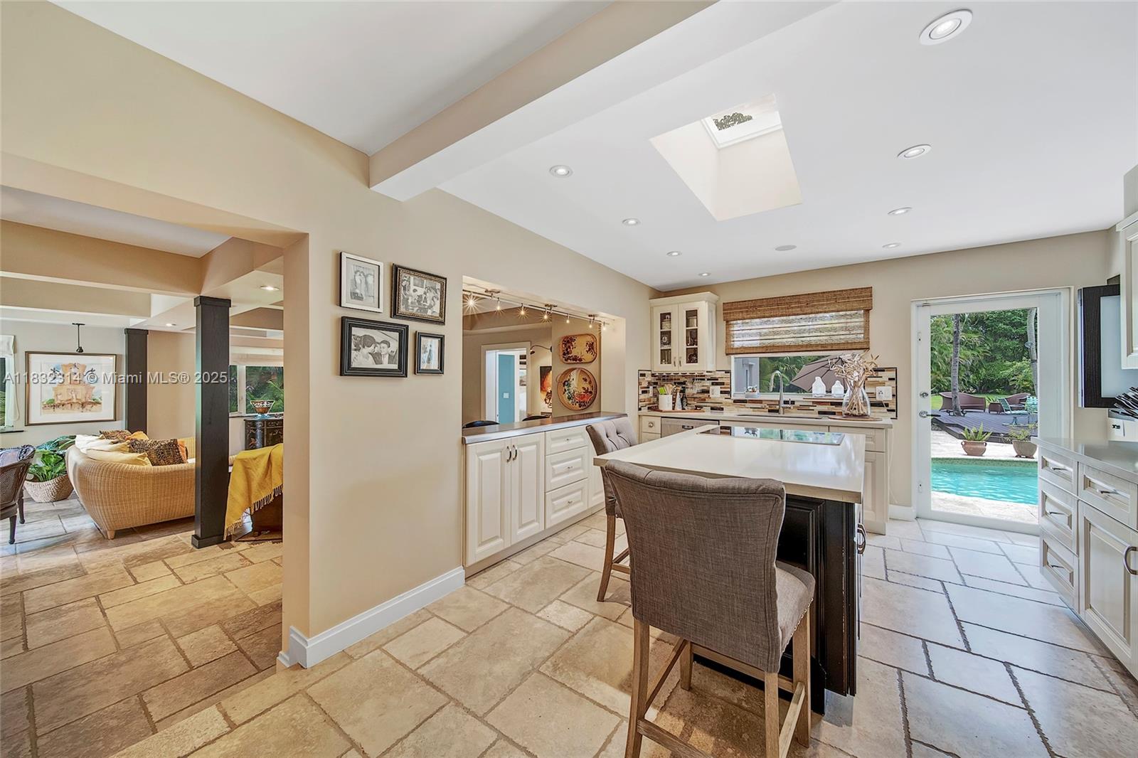 6645 SW 73rd Ct Unit: .