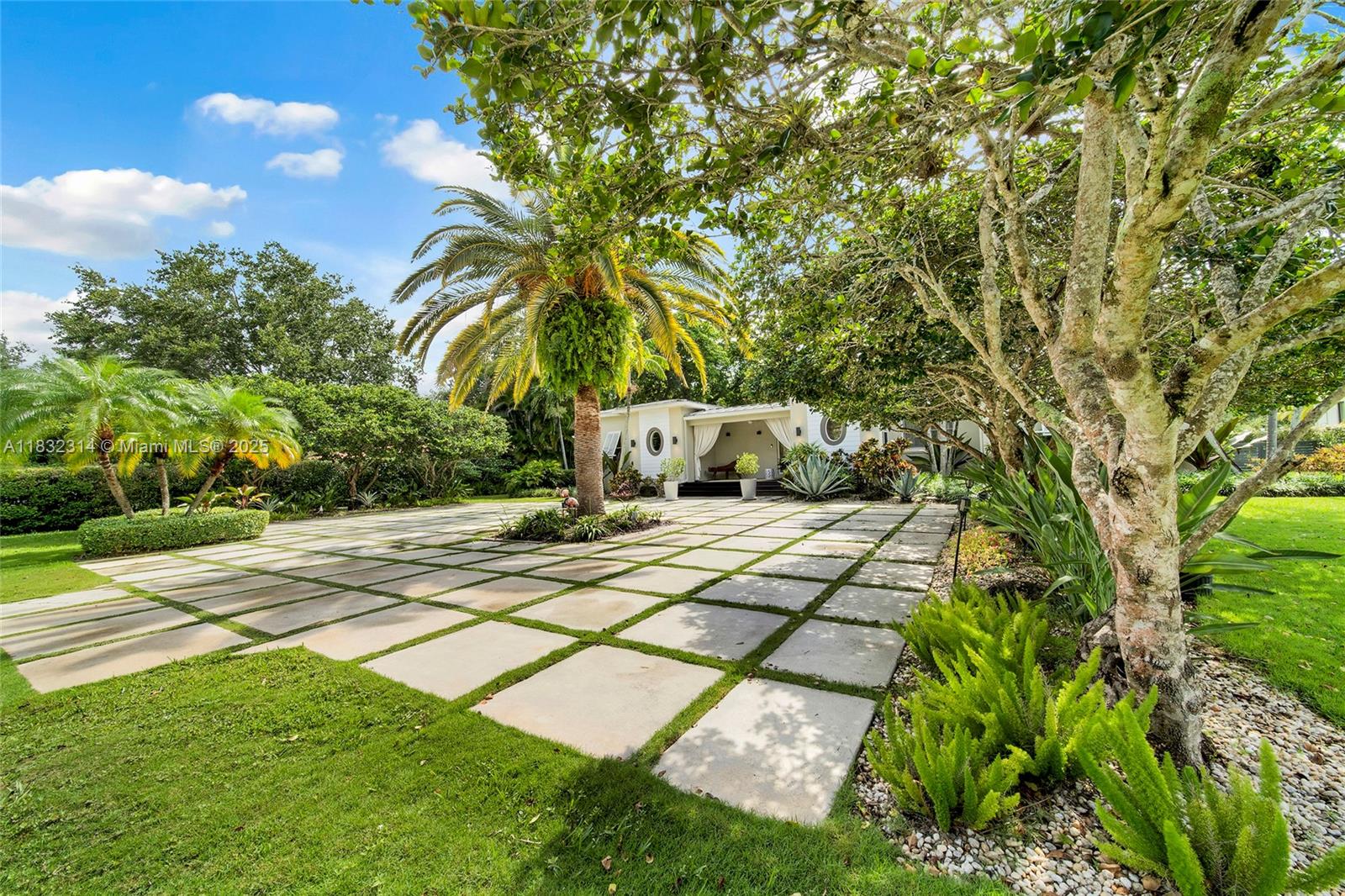 6645 SW 73rd Ct Unit: .