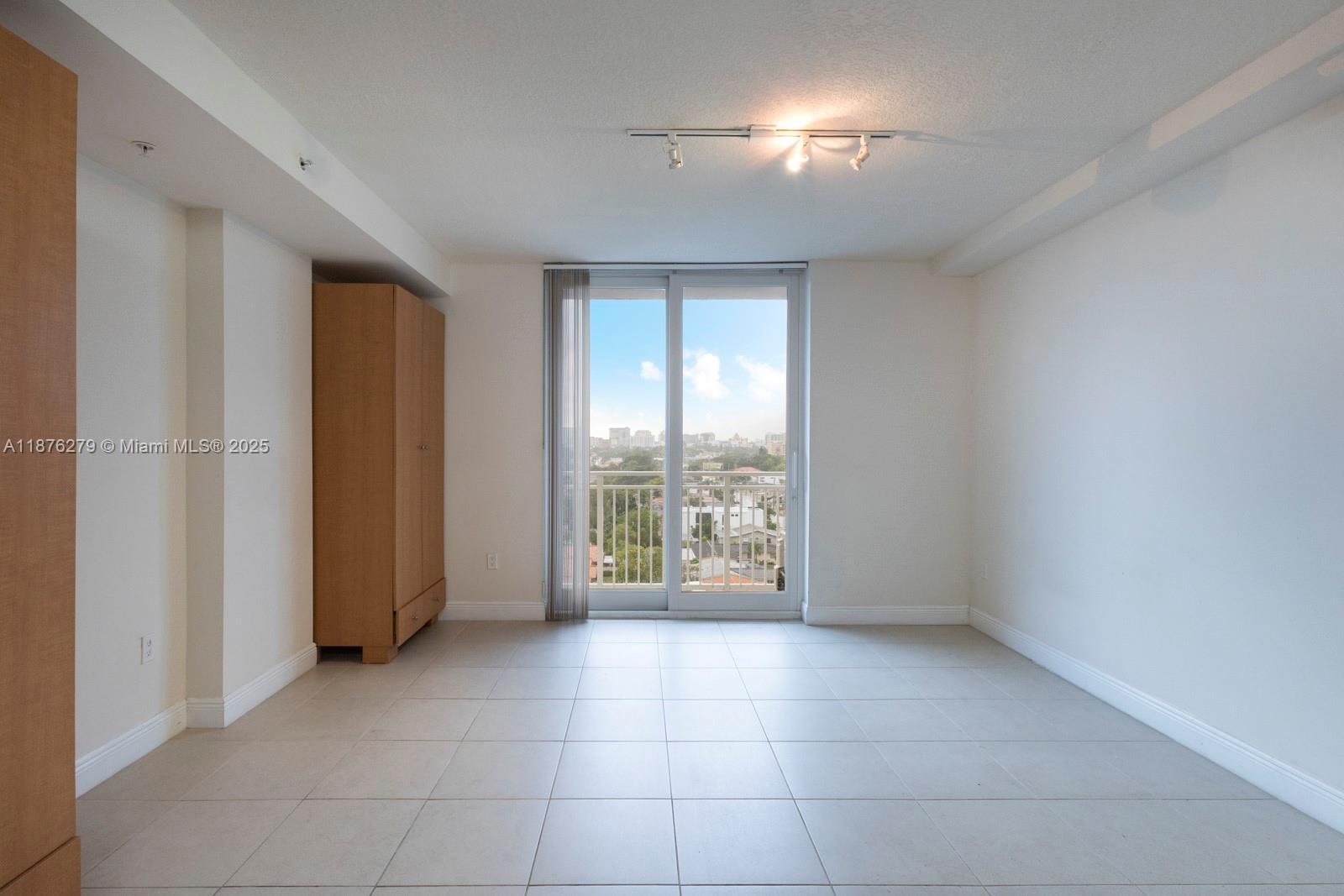 2350 SW 27th Ave # 1100
