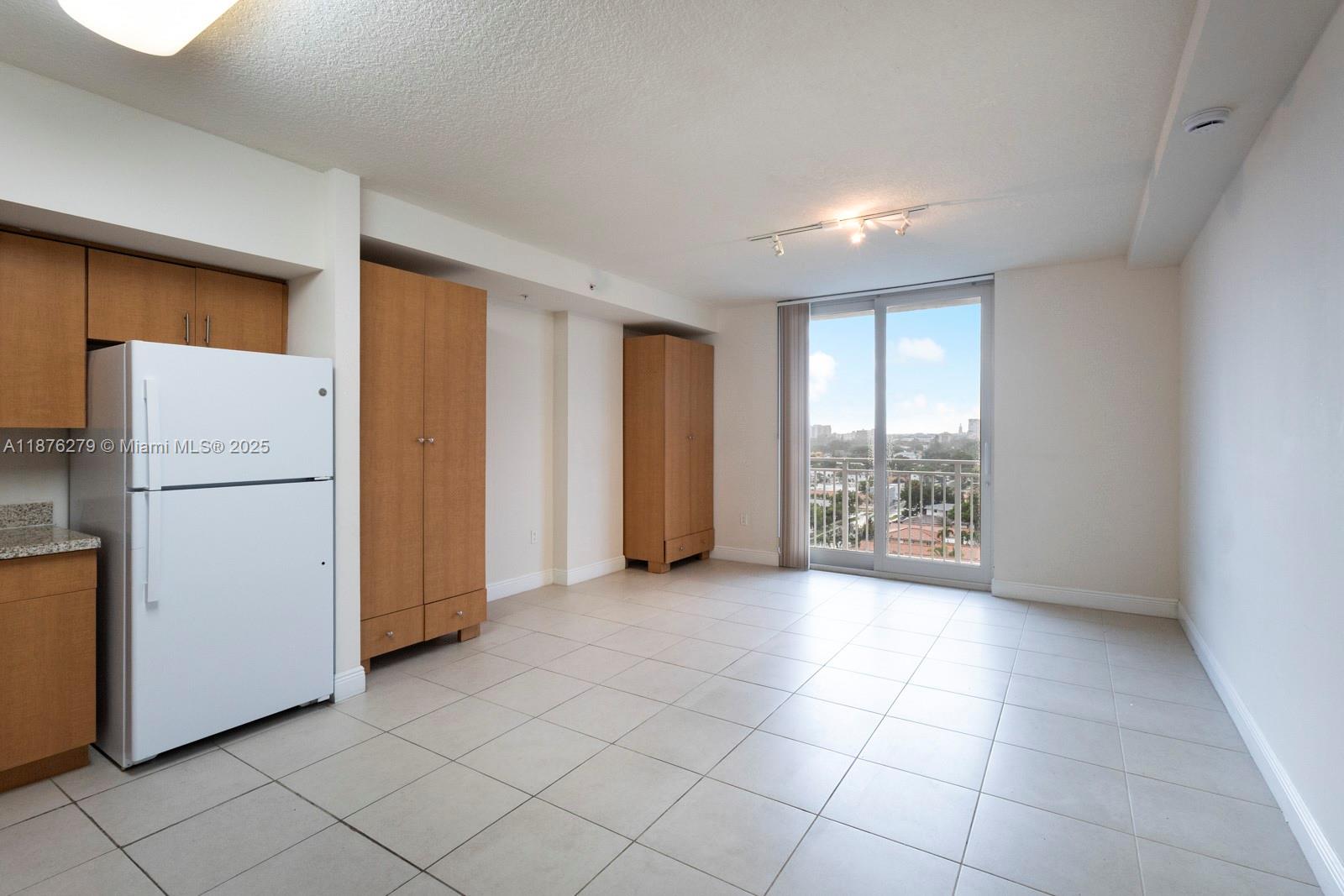 2350 SW 27th Ave # 1100