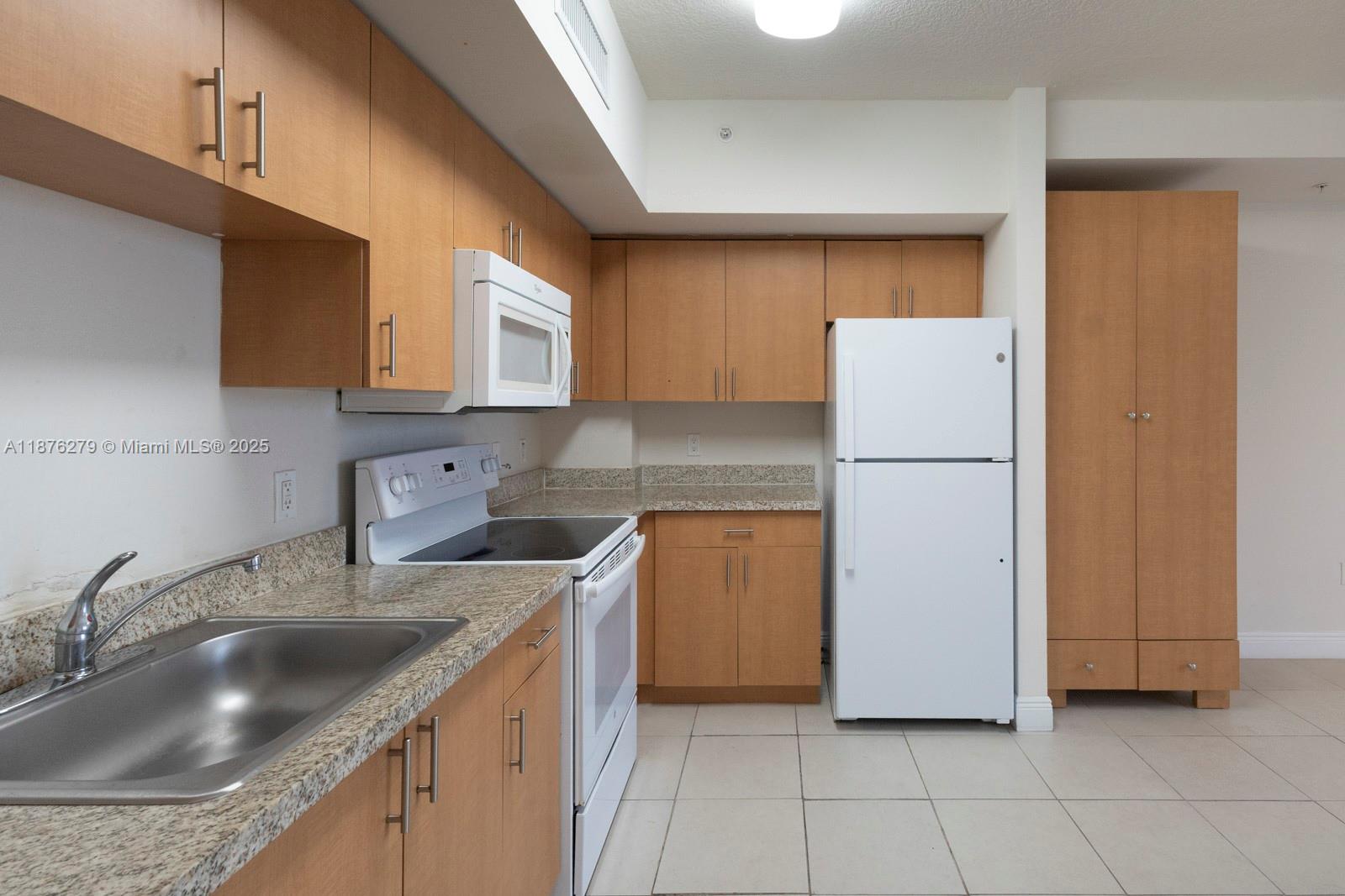 2350 SW 27th Ave # 1100