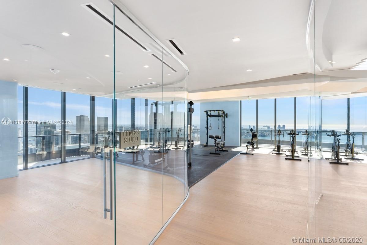 1000 Brickell Plz Unit: PH5807
