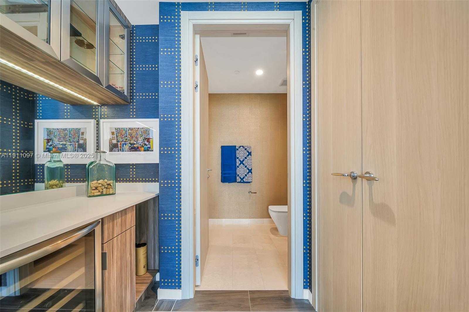 1000 Brickell Plz Unit: PH5807