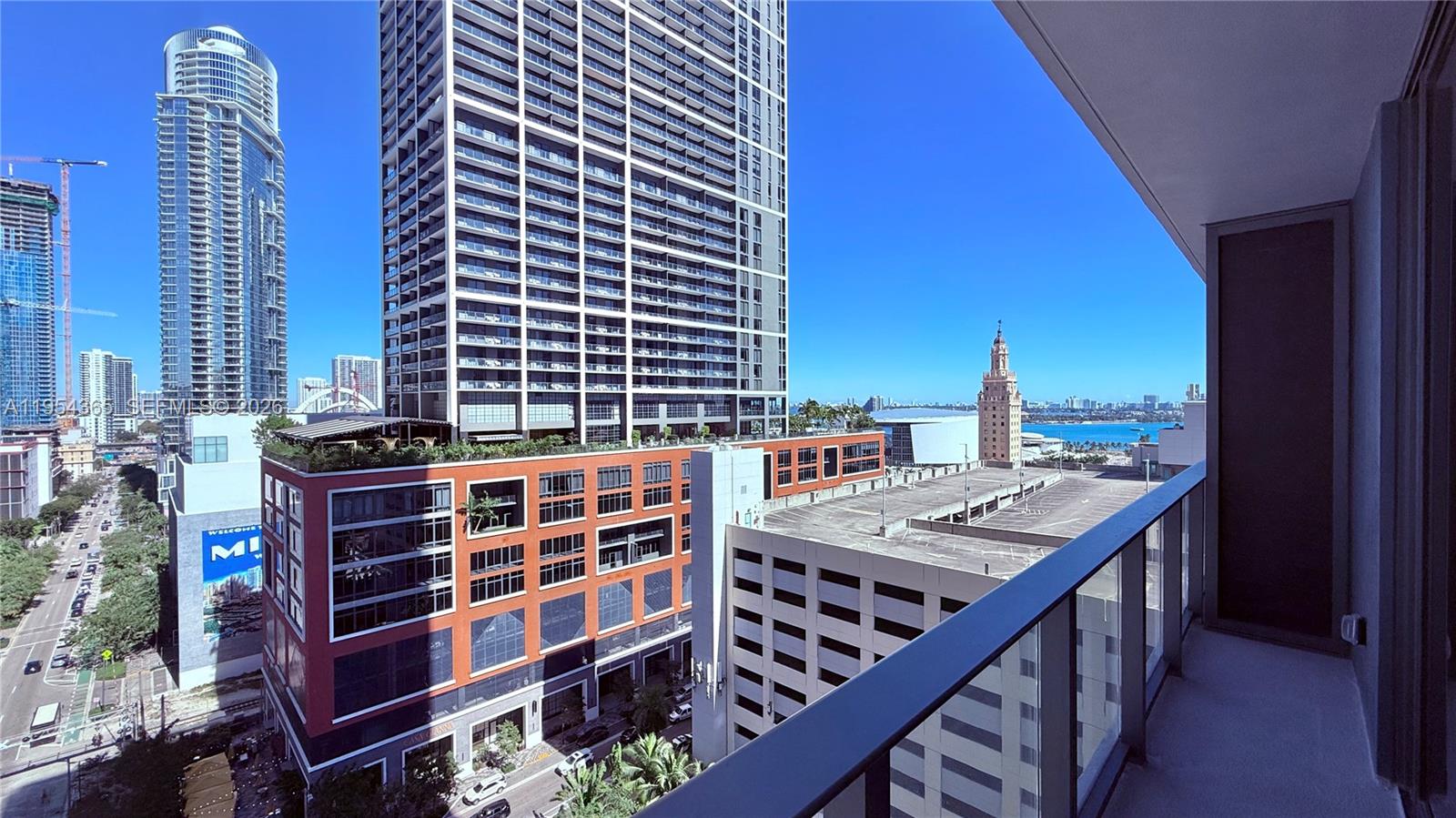 120 NE 5 # 1608