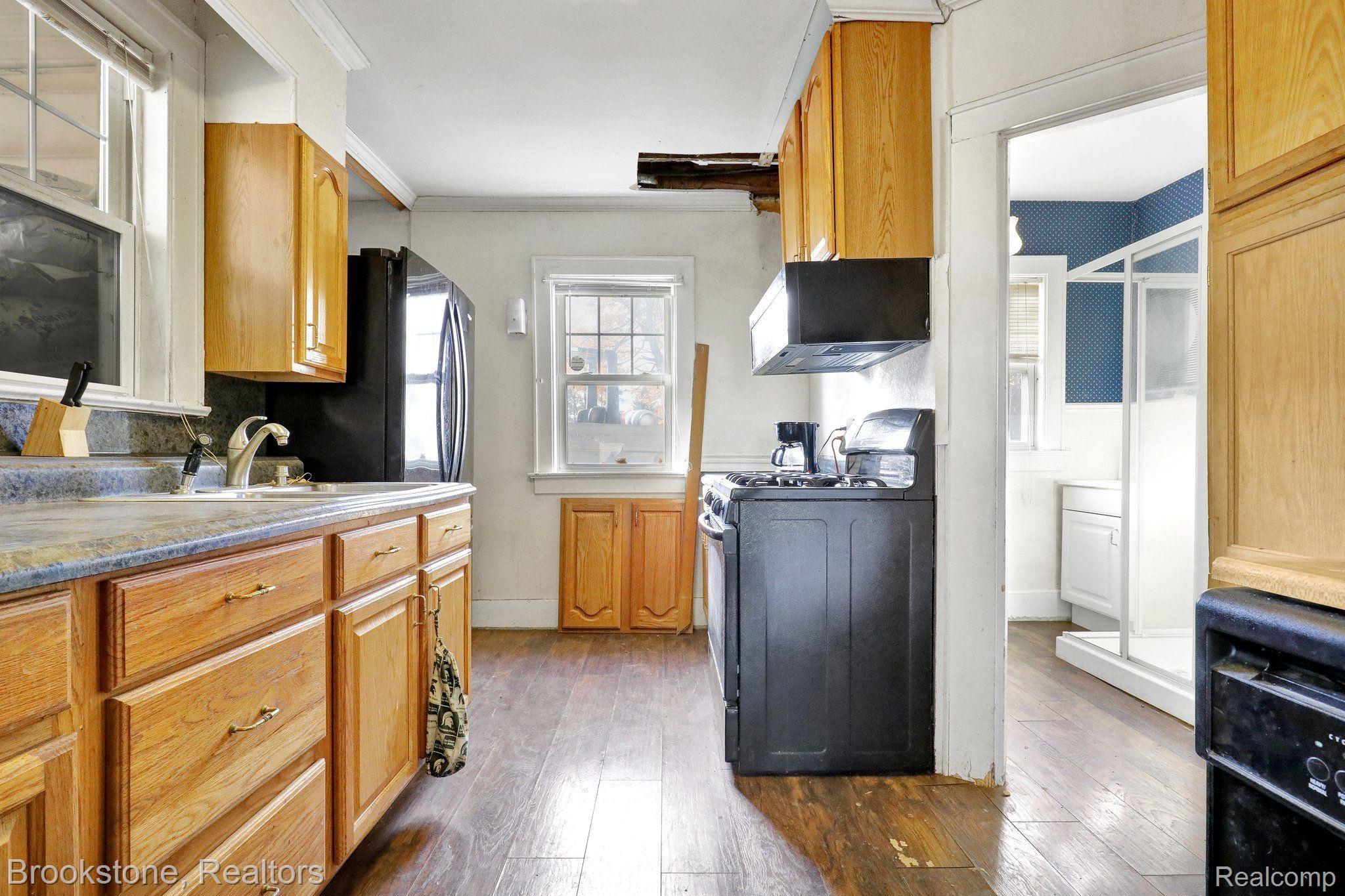 328 N ONONDAGA Road