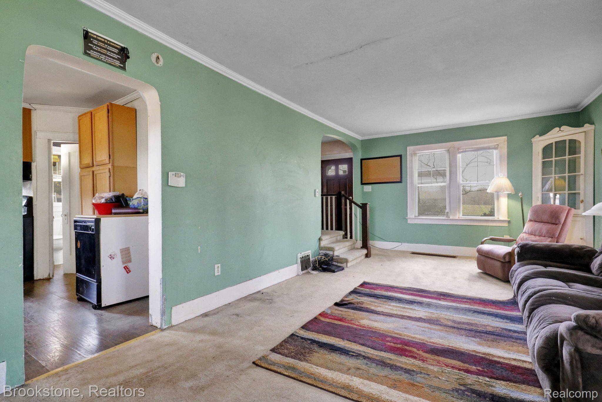 328 N ONONDAGA Road