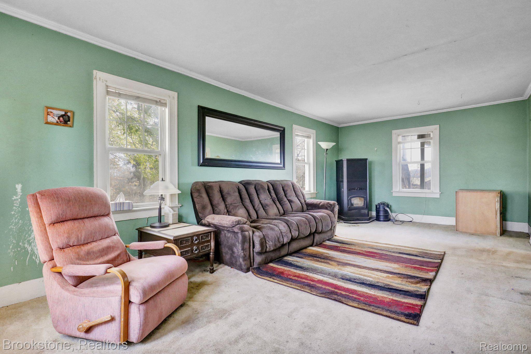328 N ONONDAGA Road