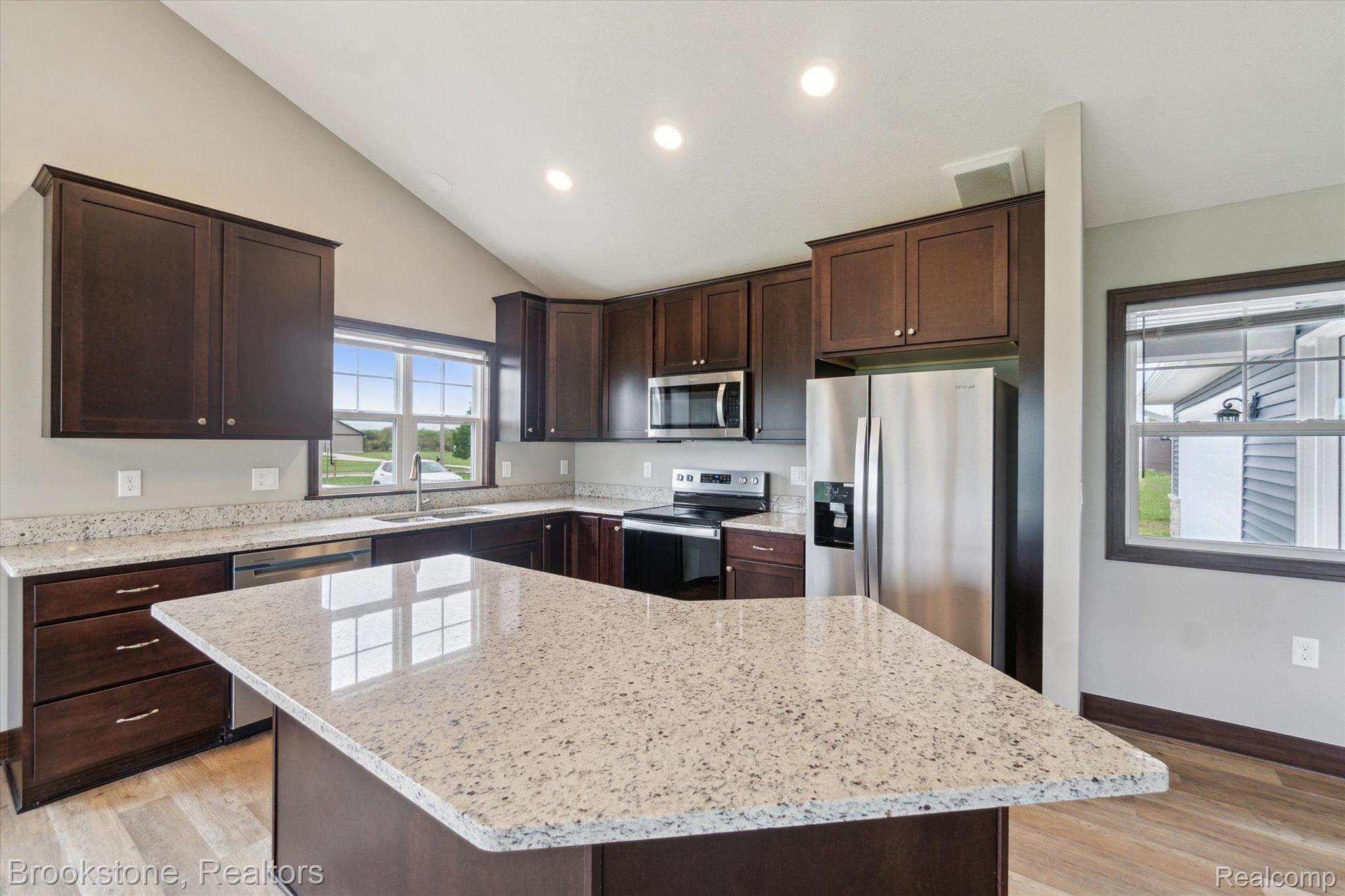 4050 CAYMAN Drive