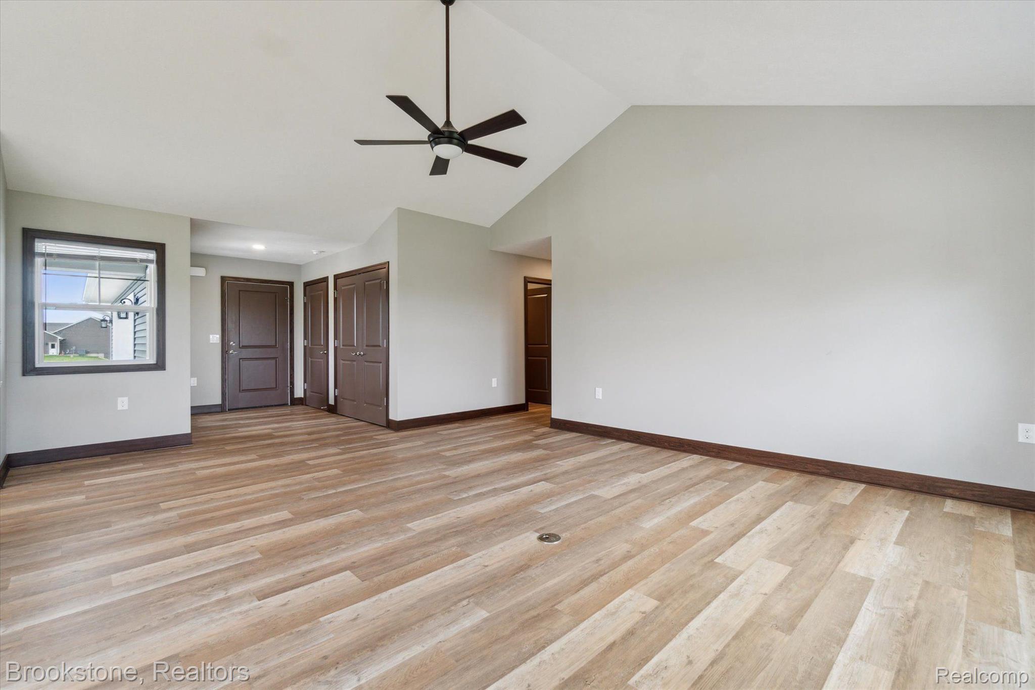 4050 CAYMAN Drive
