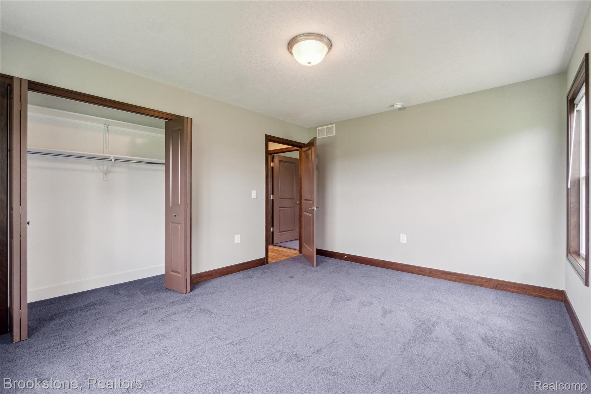 4050 CAYMAN Drive