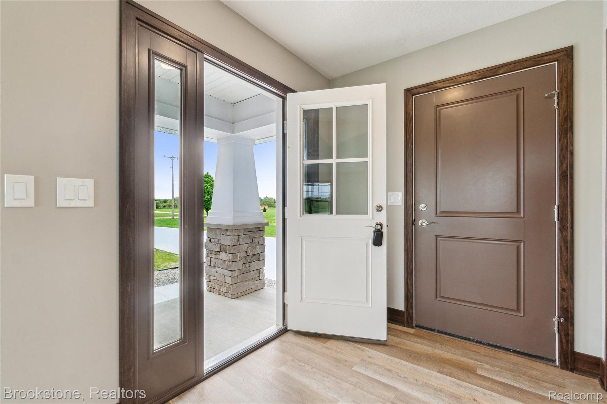4050 CAYMAN Drive
