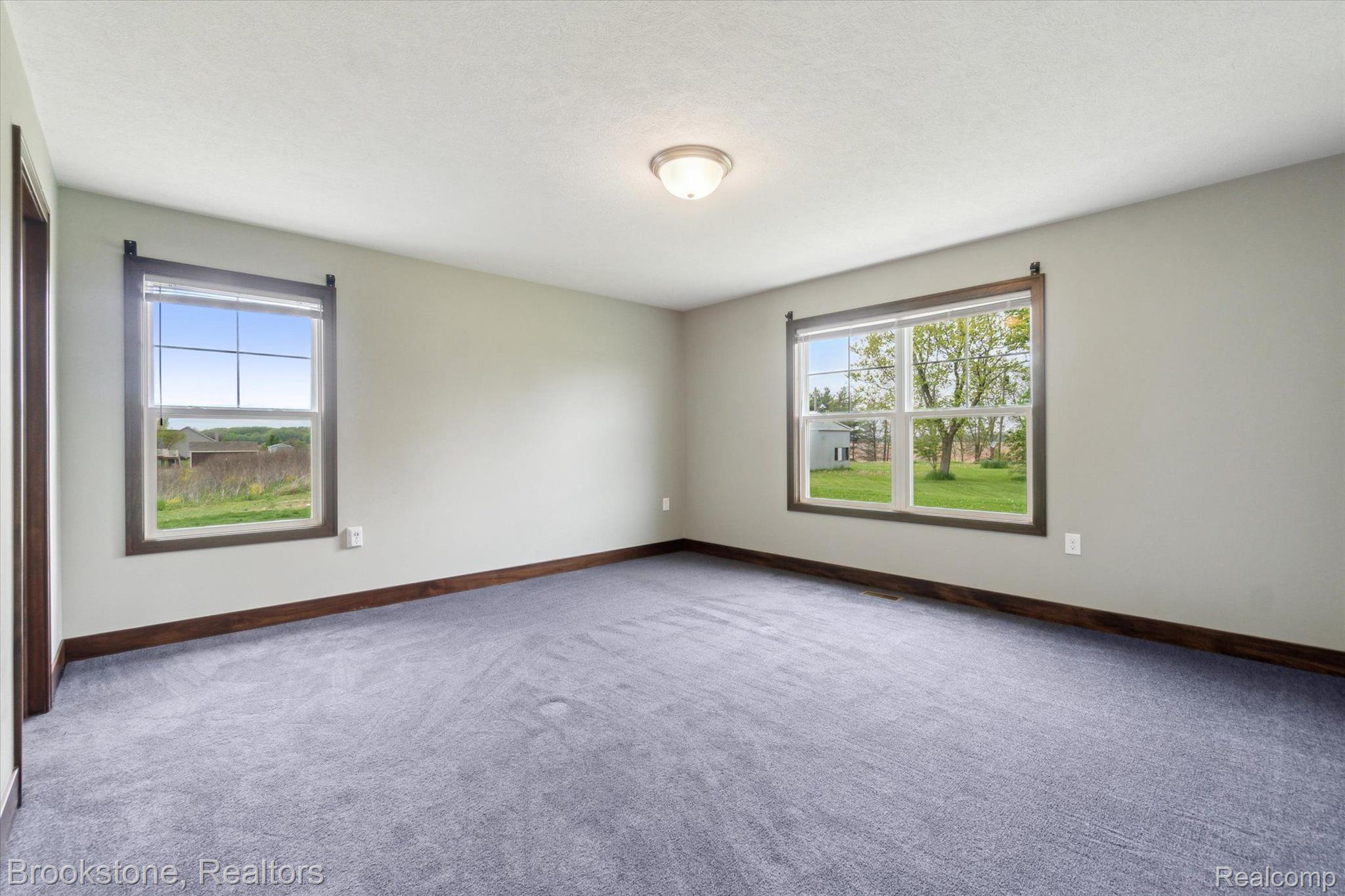 4050 CAYMAN Drive