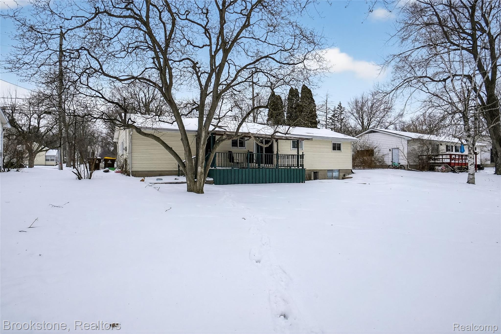 300 N Kibbee Street