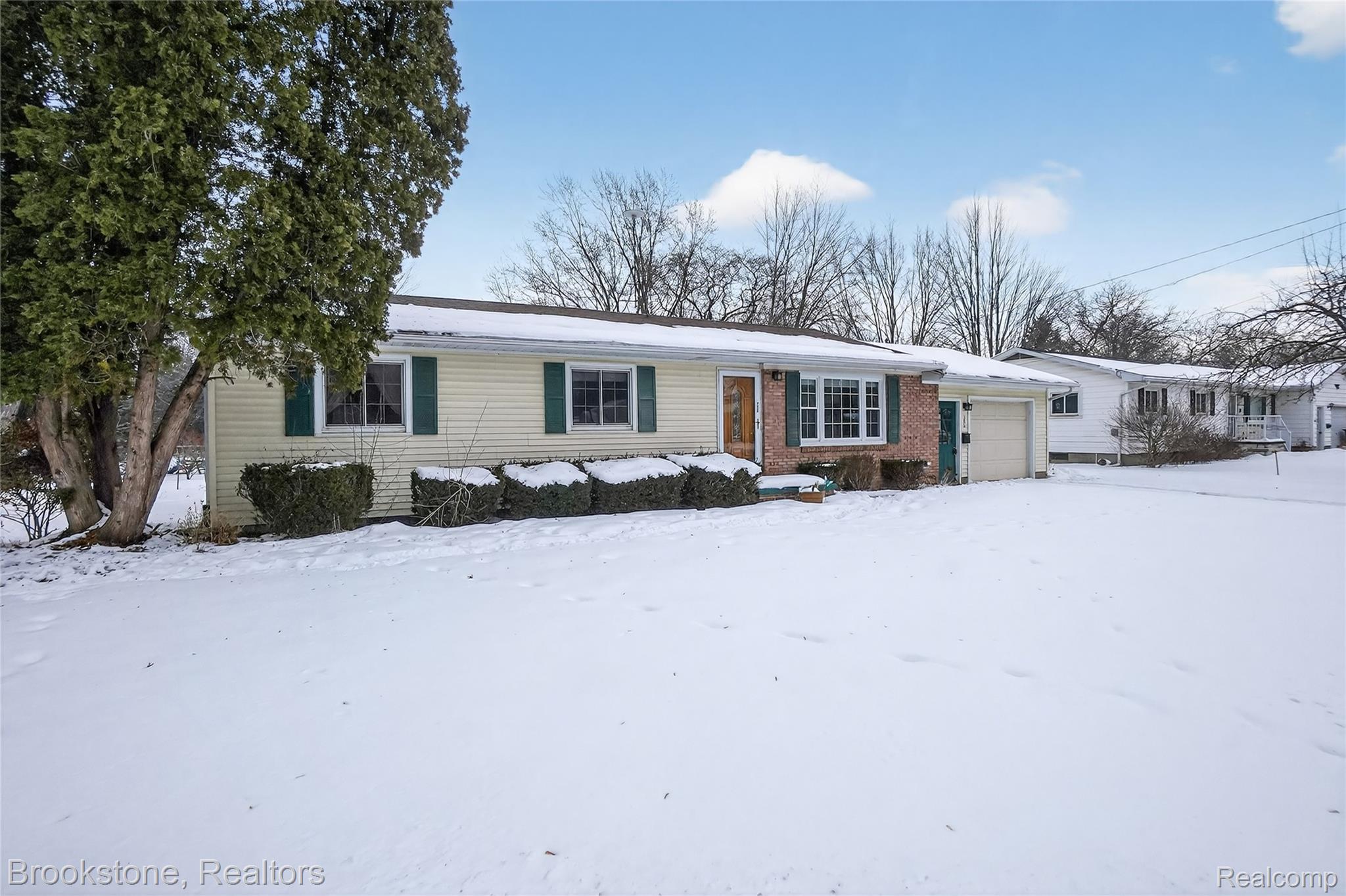 300 N Kibbee Street