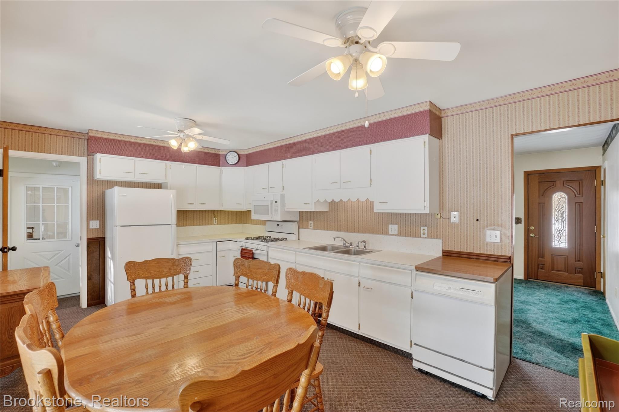 300 N Kibbee Street