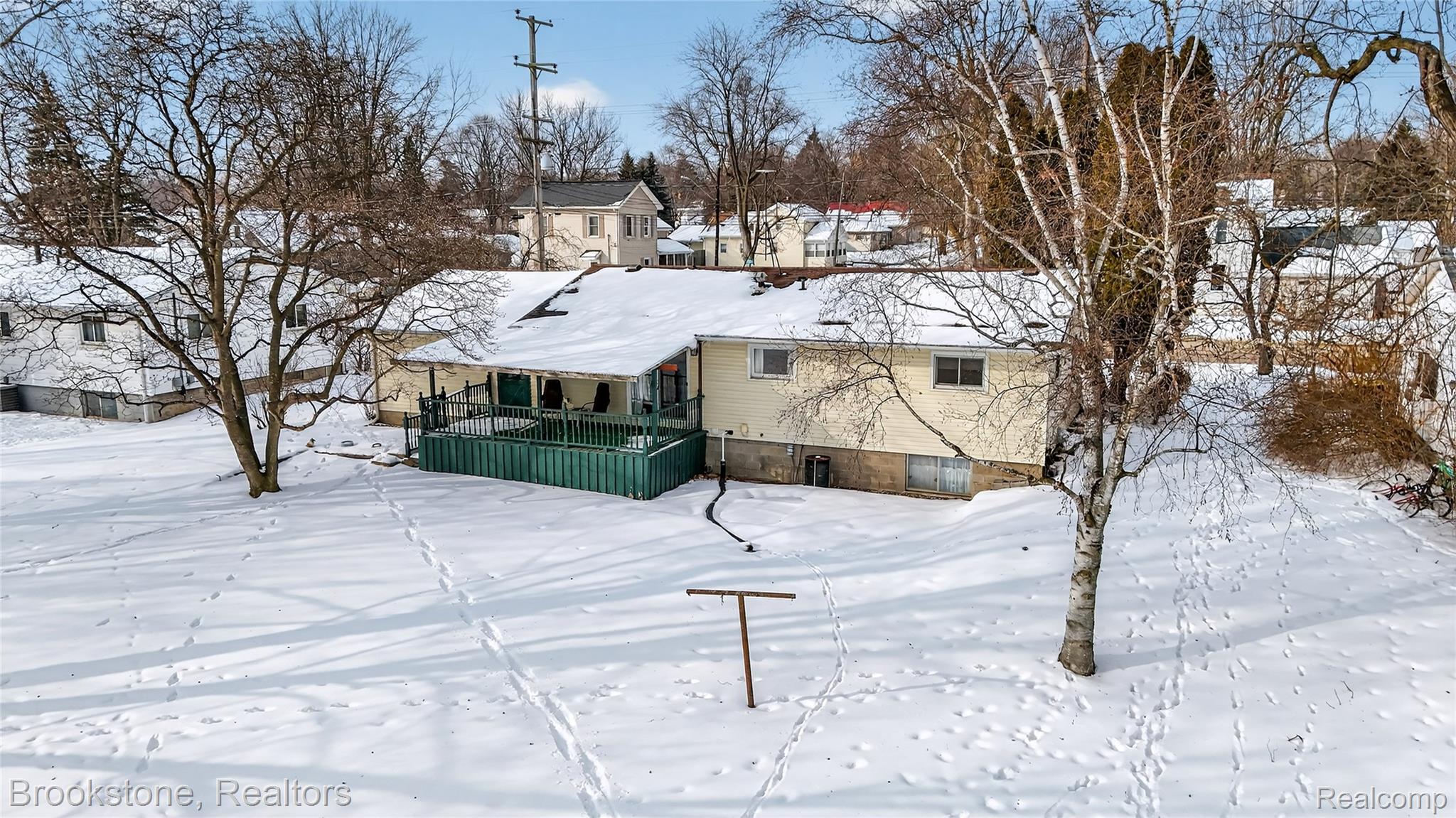300 N Kibbee Street