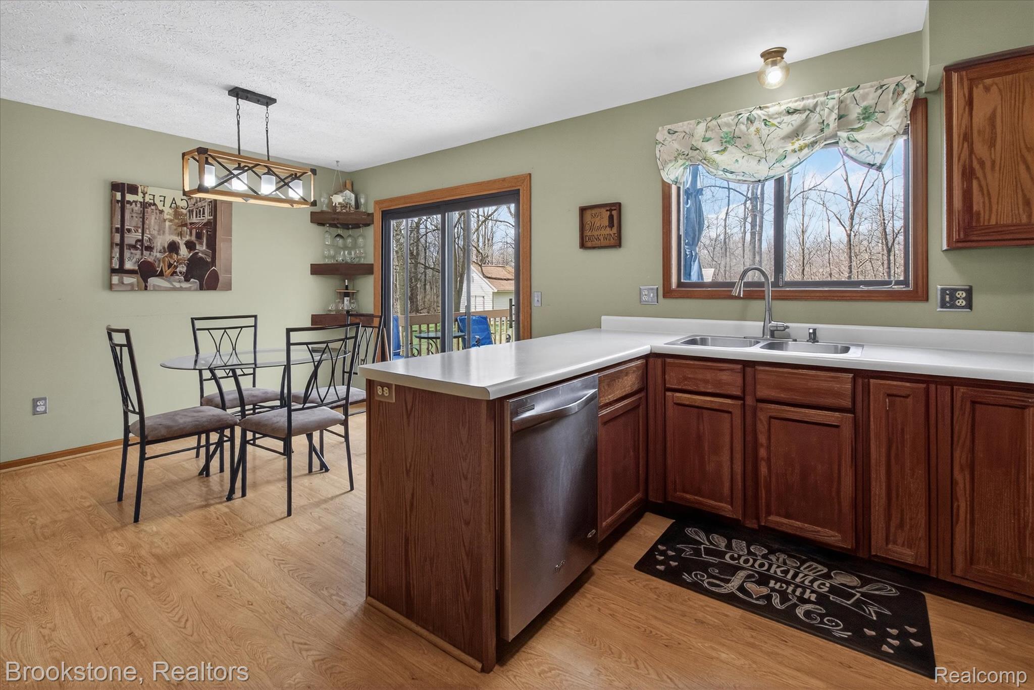 118 Williamsburg Road