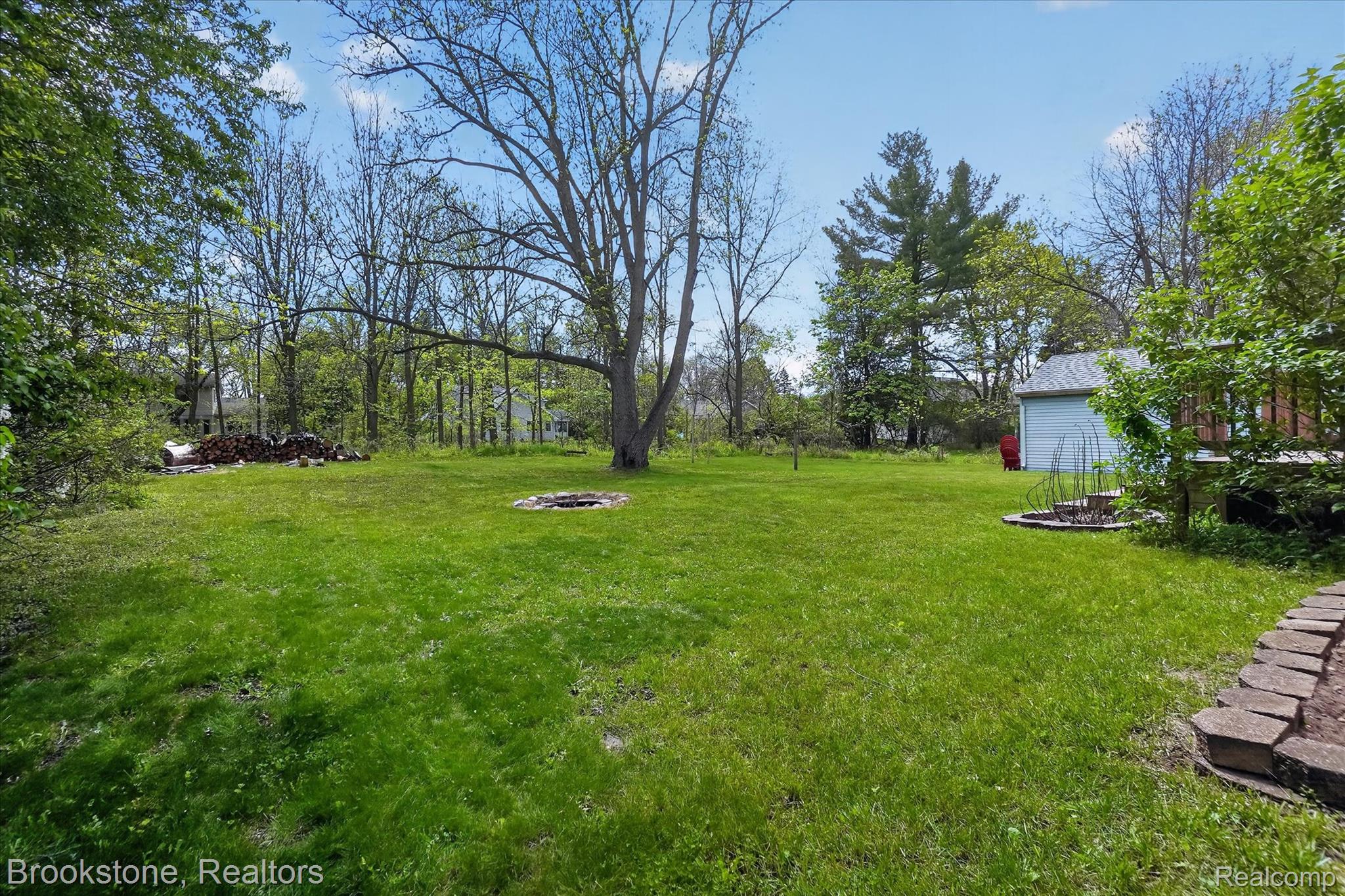 1331 Wolf Court