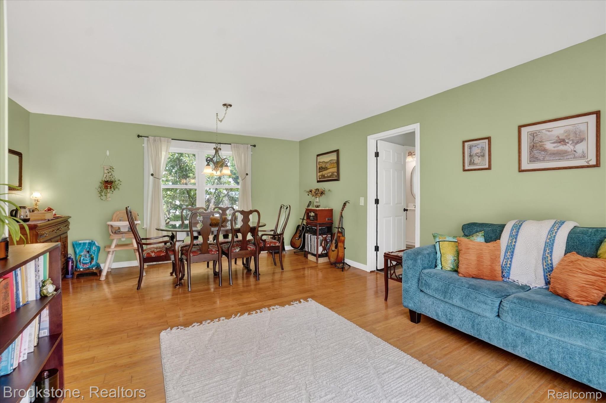 1331 Wolf Court