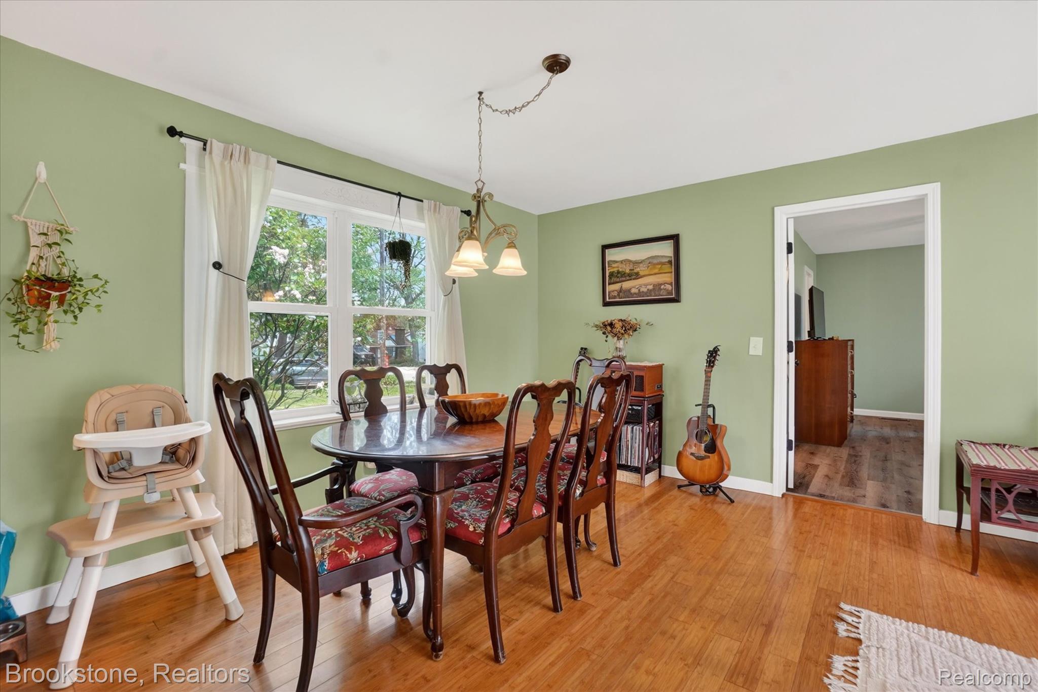 1331 Wolf Court