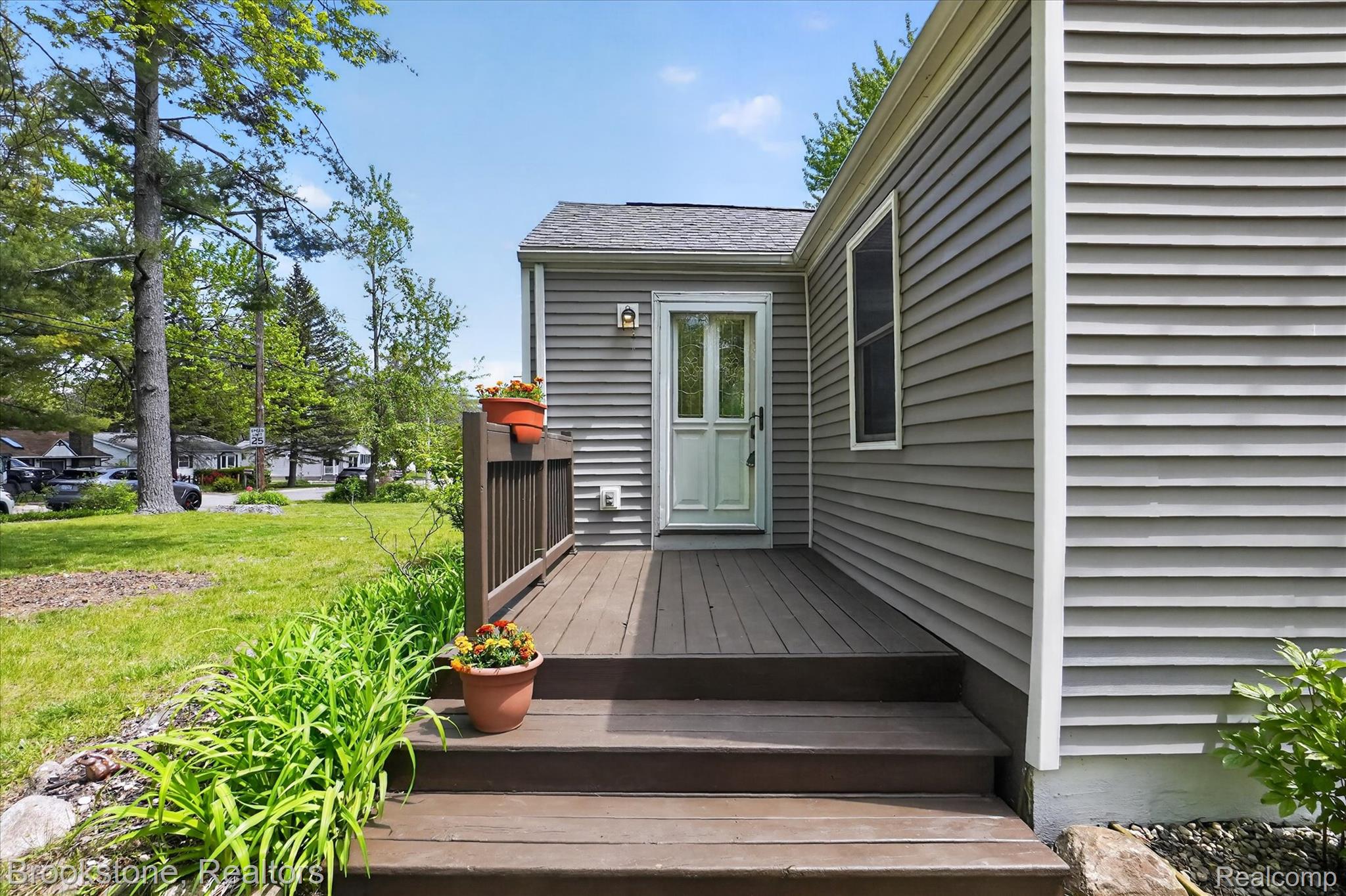 1331 Wolf Court